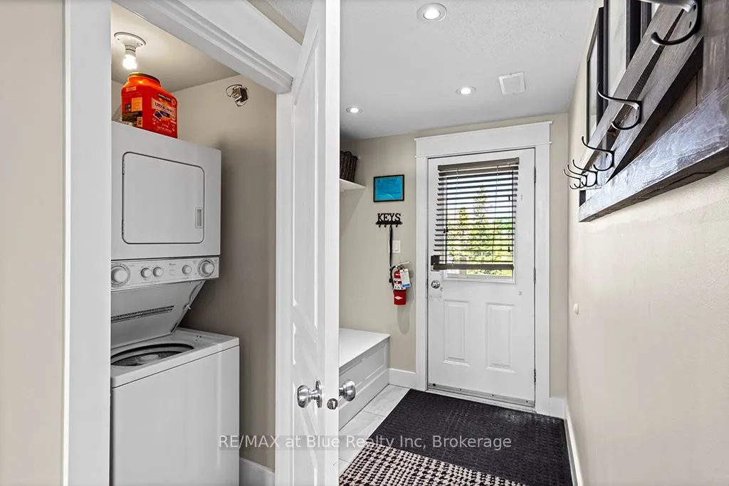 115 Fairway Court, #207