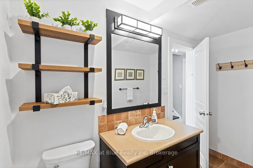 115 Fairway Court, #207