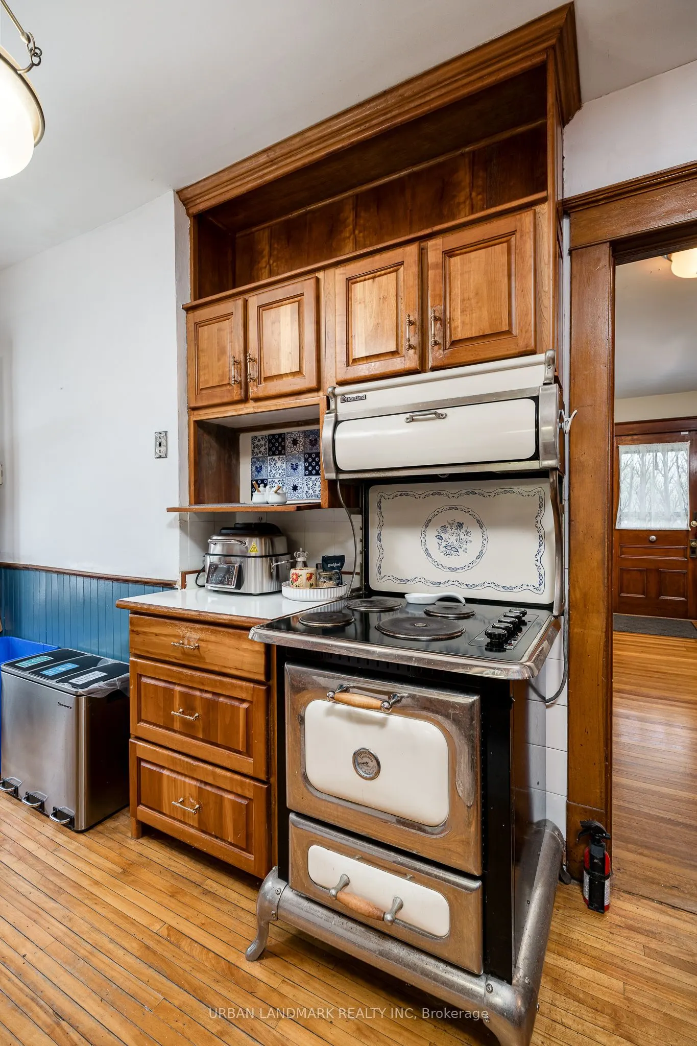 142 St Lawrence Street E