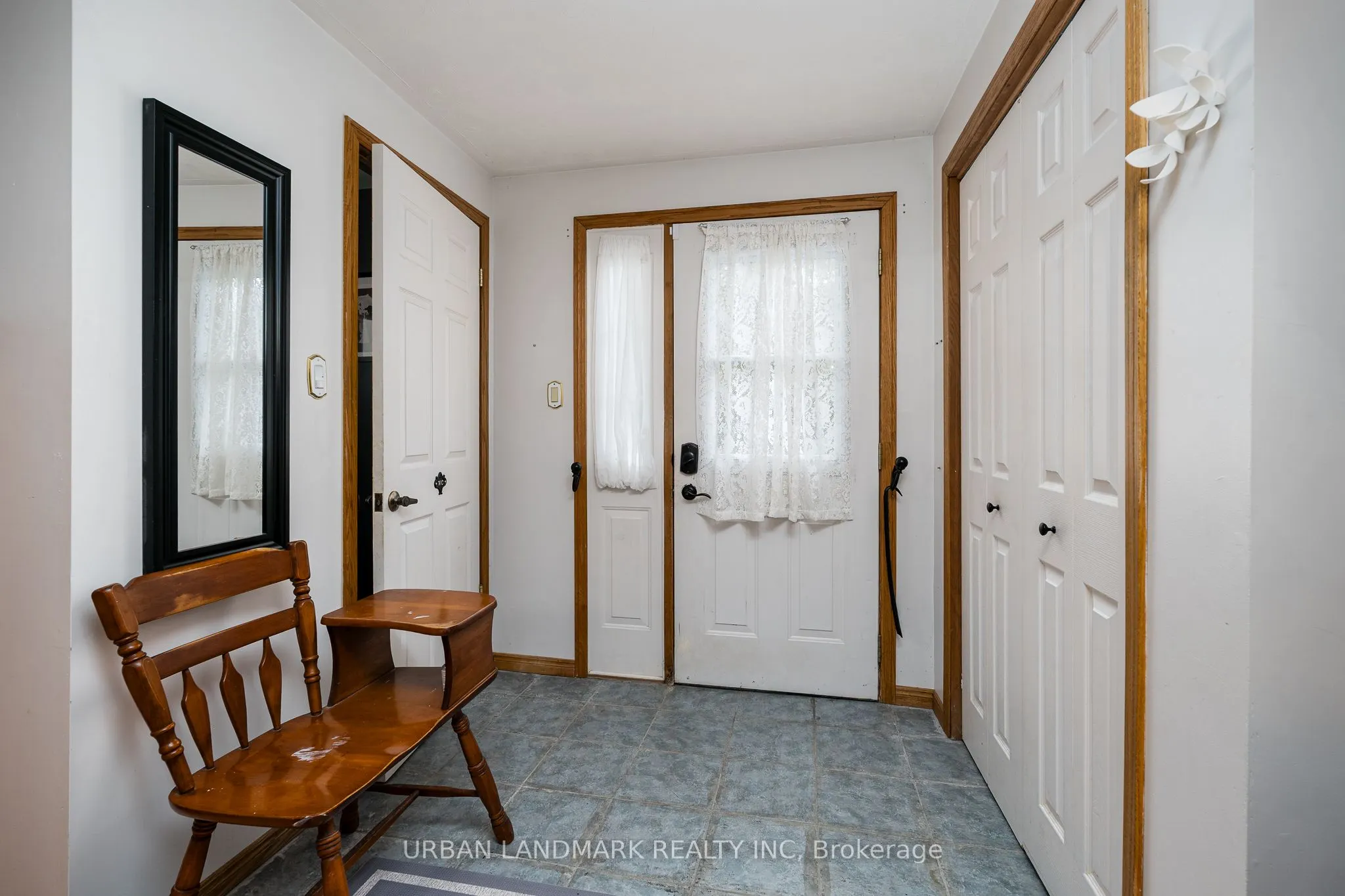 142 St Lawrence Street E