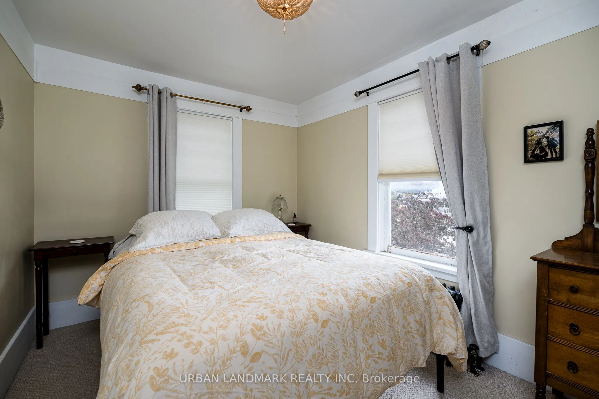 142 St Lawrence Street E