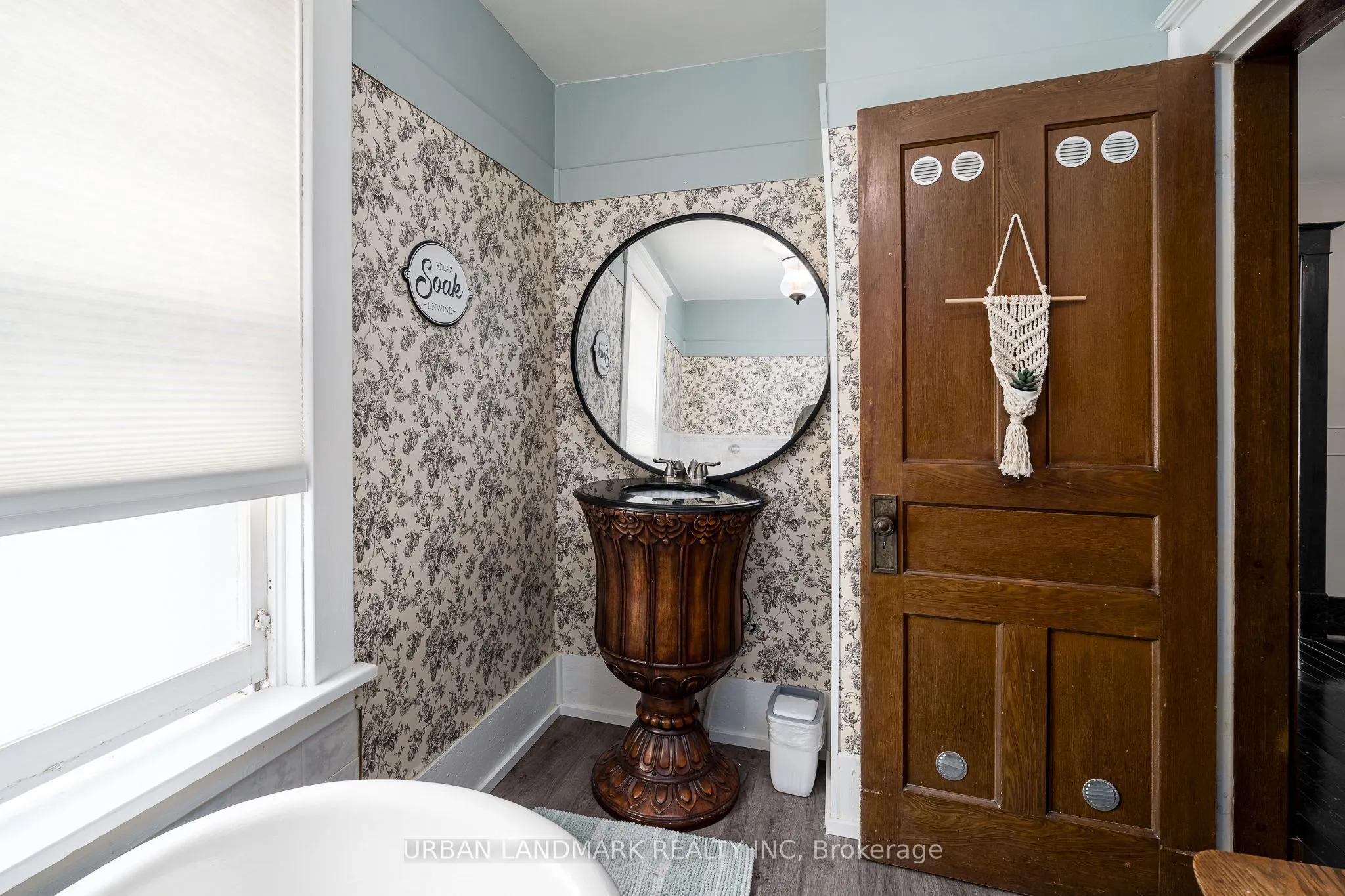 142 St Lawrence Street E