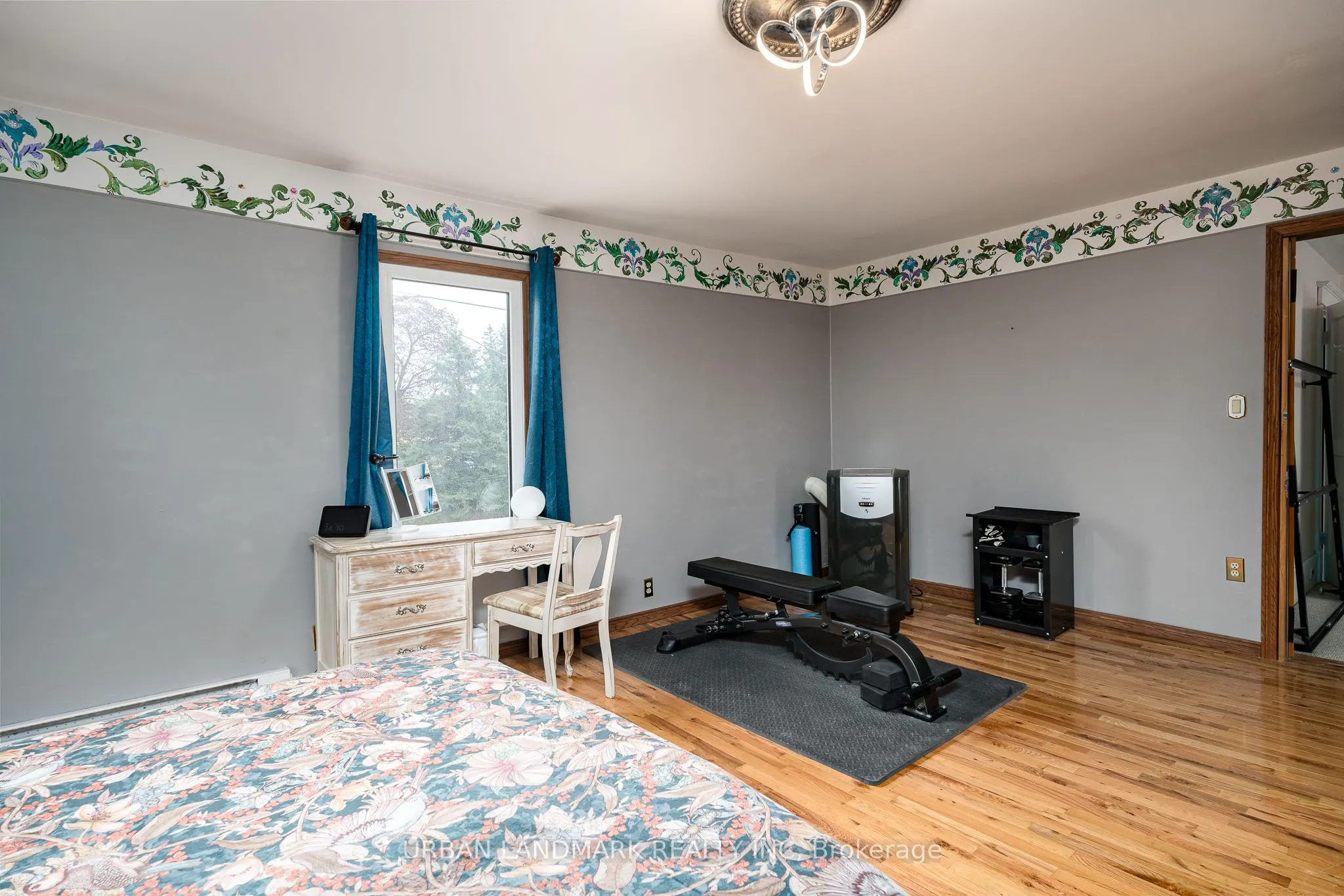 142 St Lawrence Street E