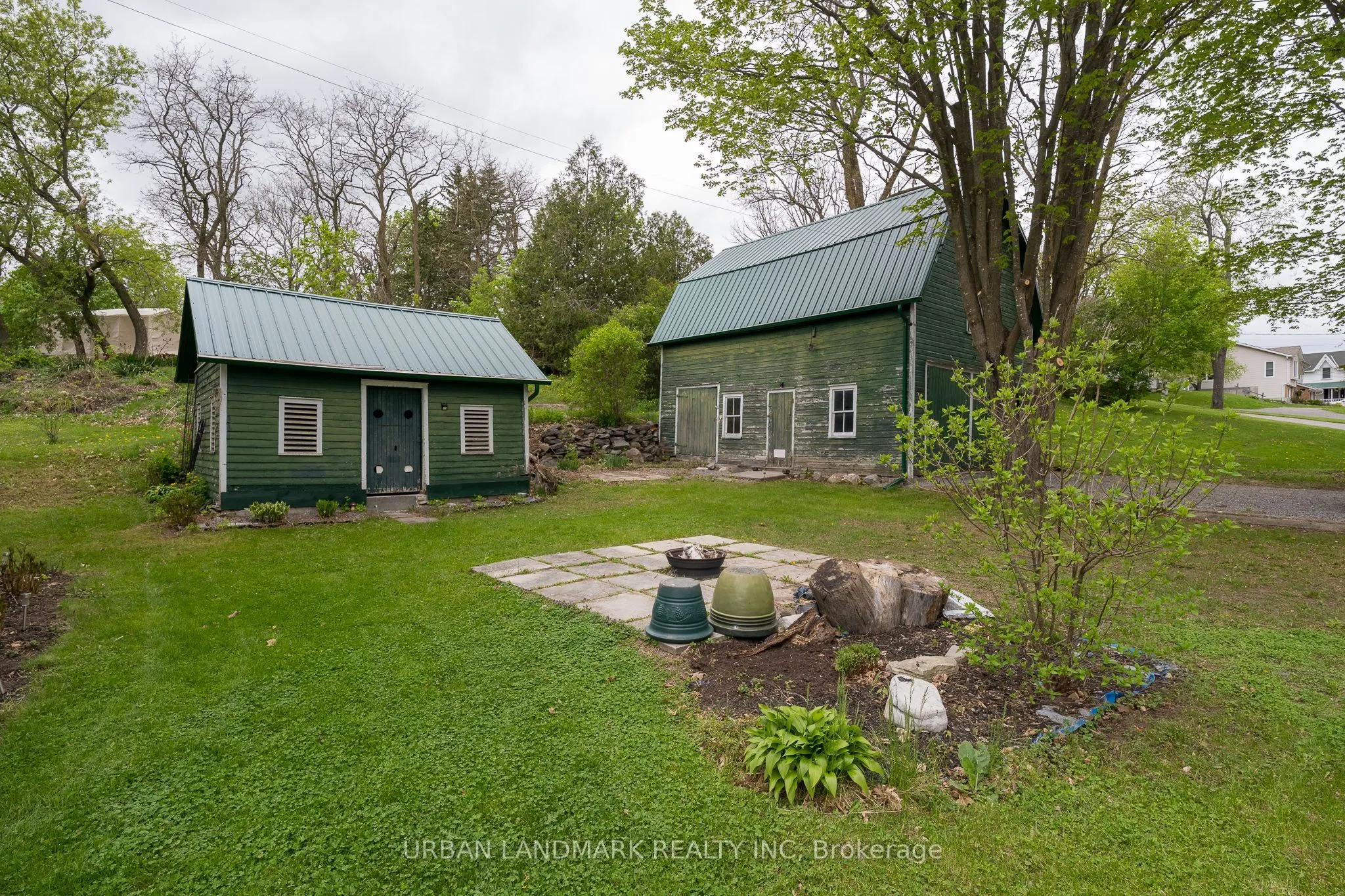 142 St Lawrence Street E