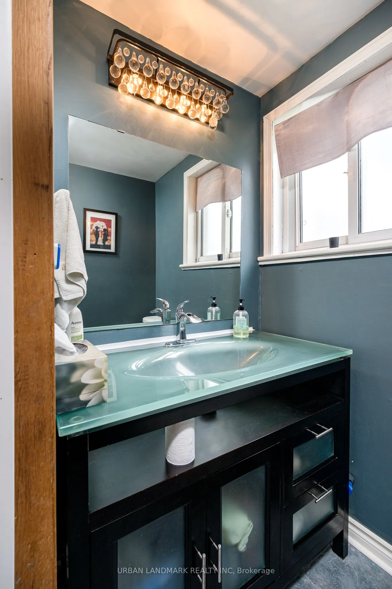 142 St Lawrence Street E