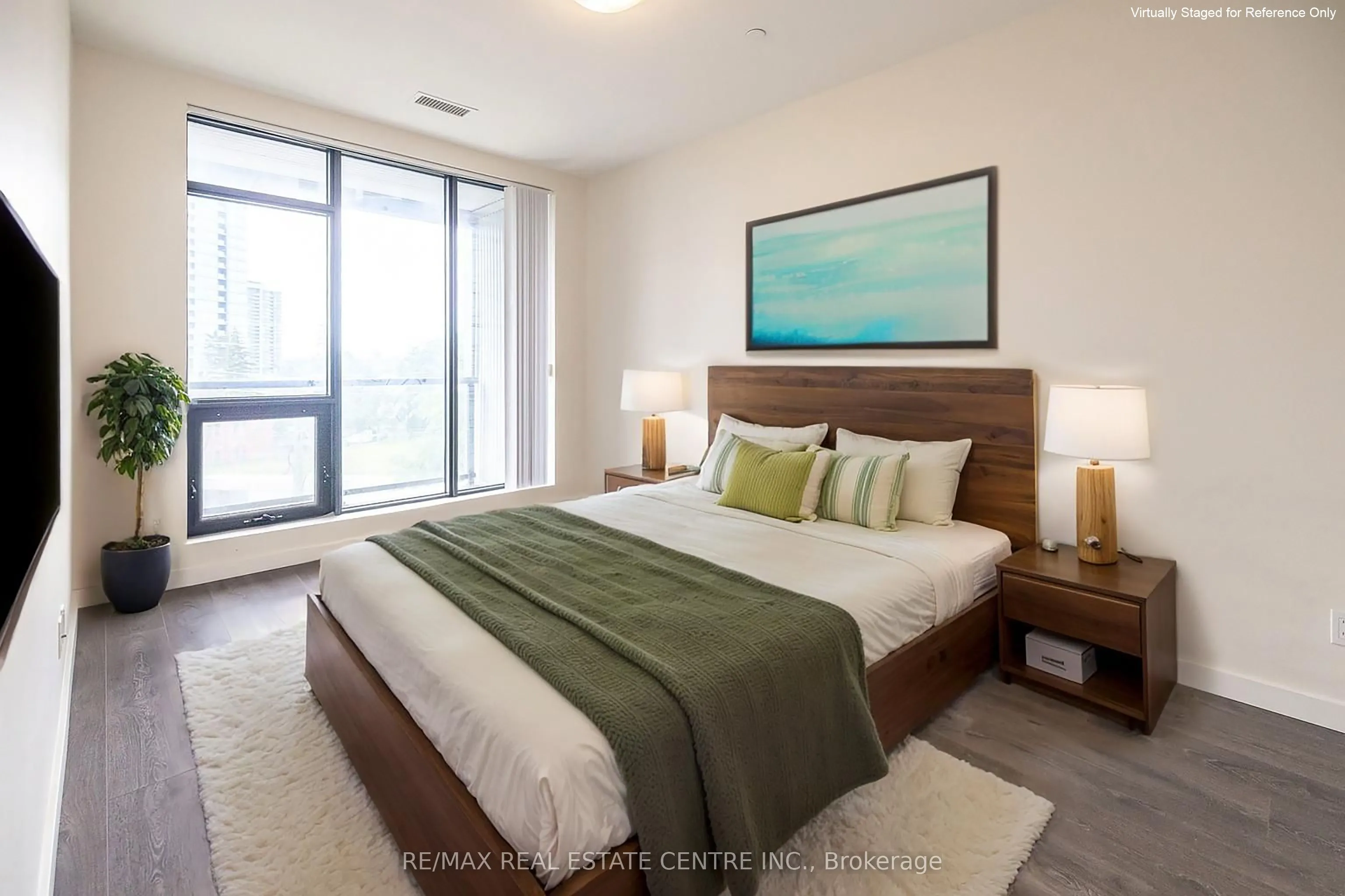 690 King Street W, #412