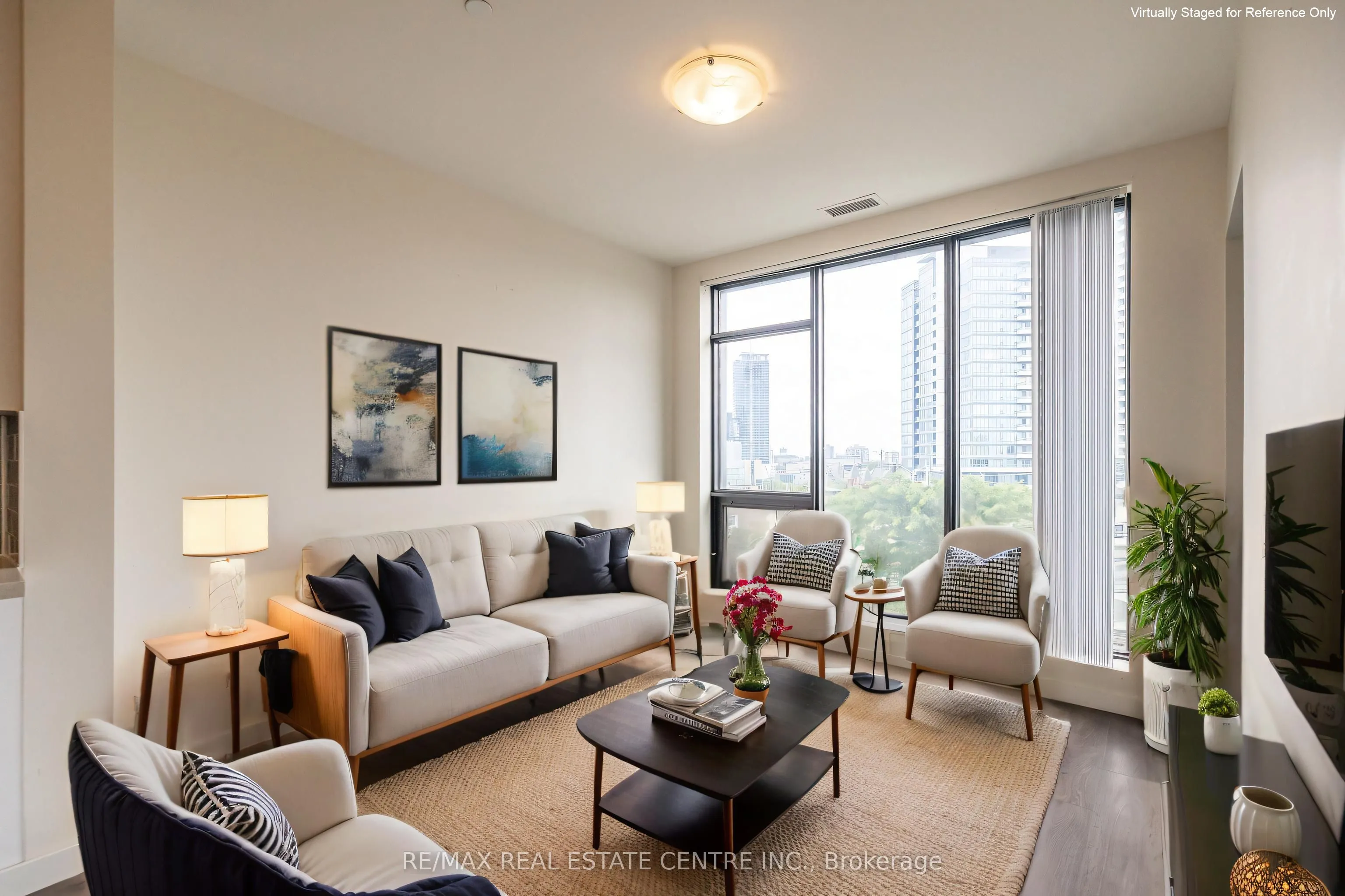 690 King Street W, #412