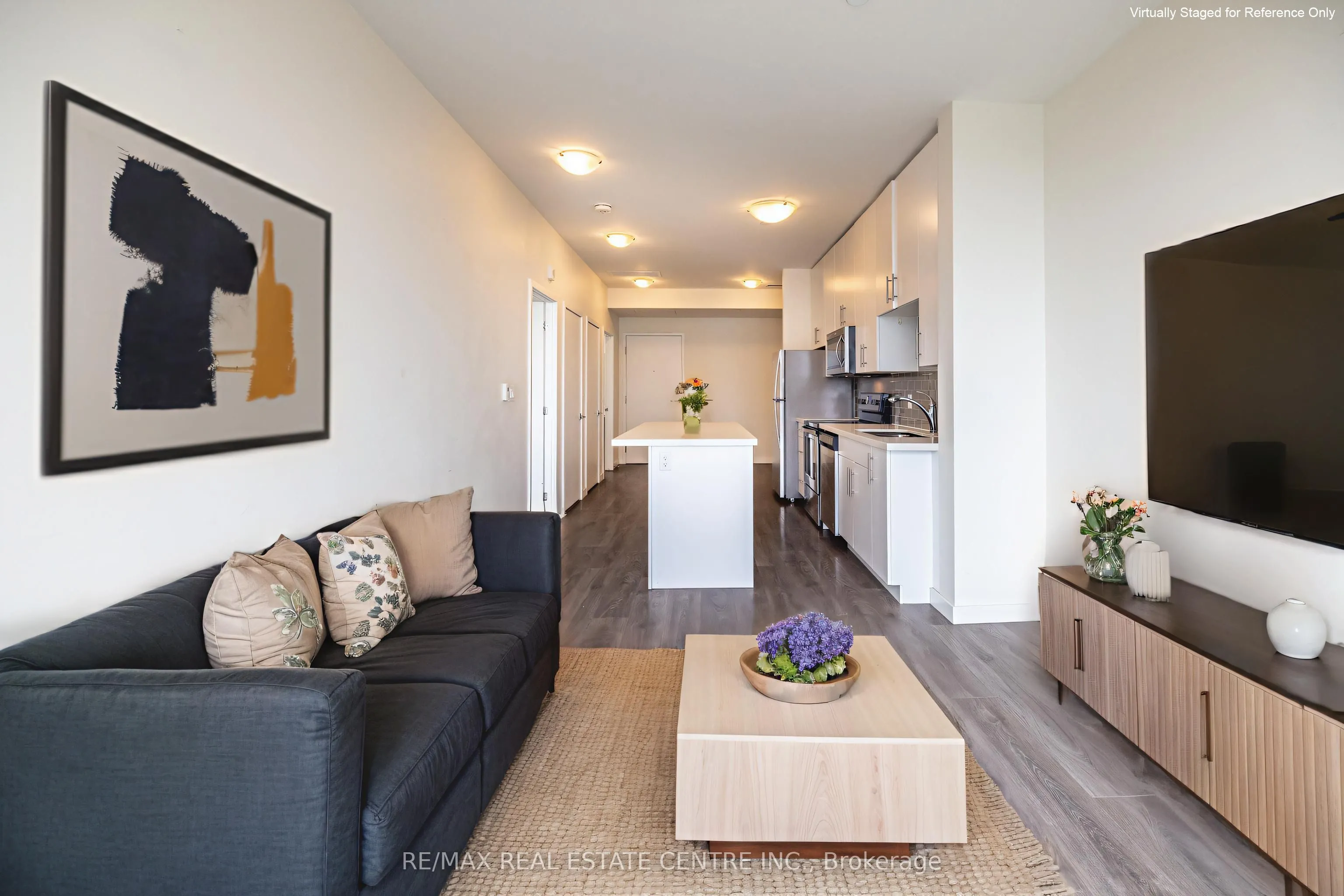 690 King Street W, #412