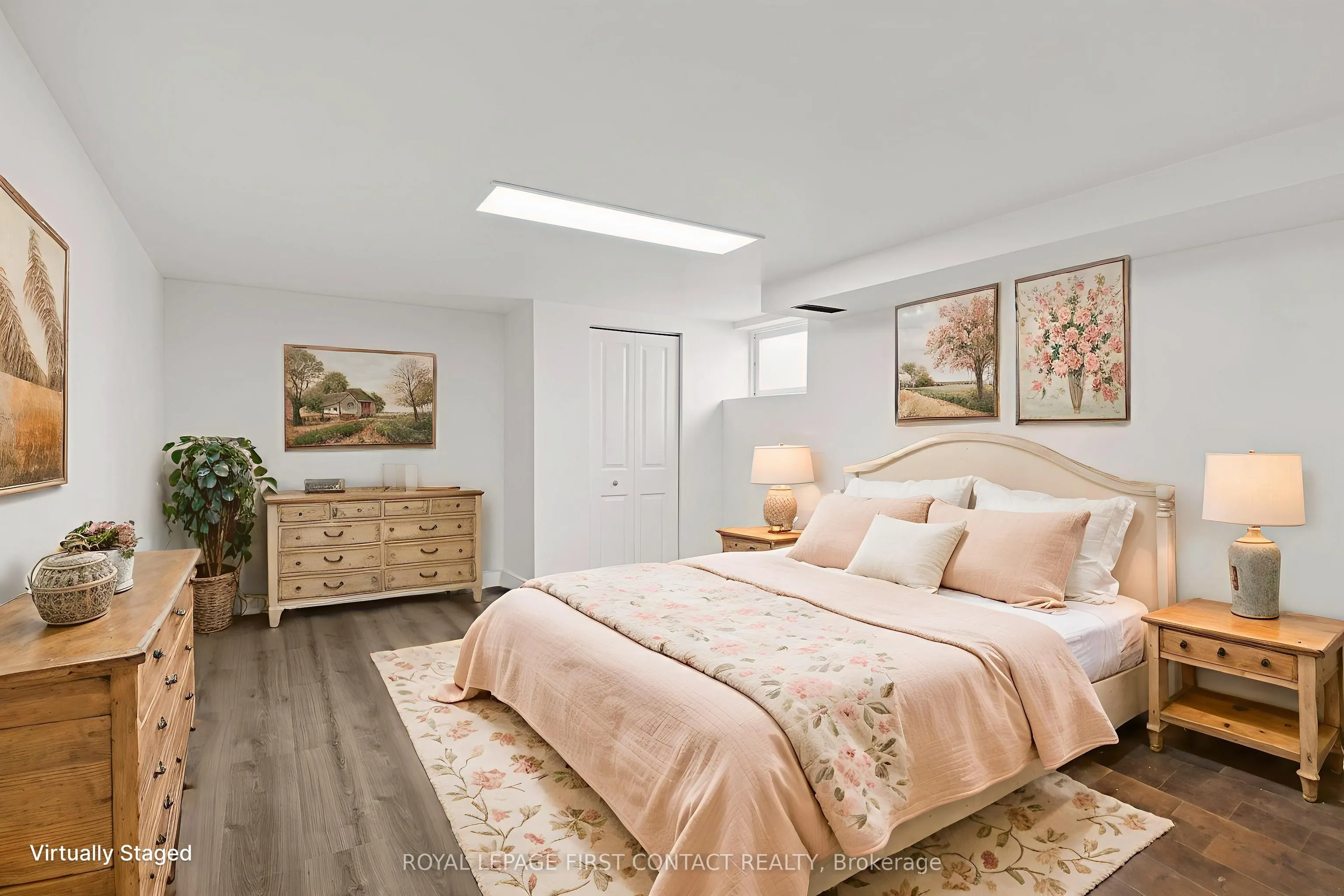 482 St. Vincent Street S