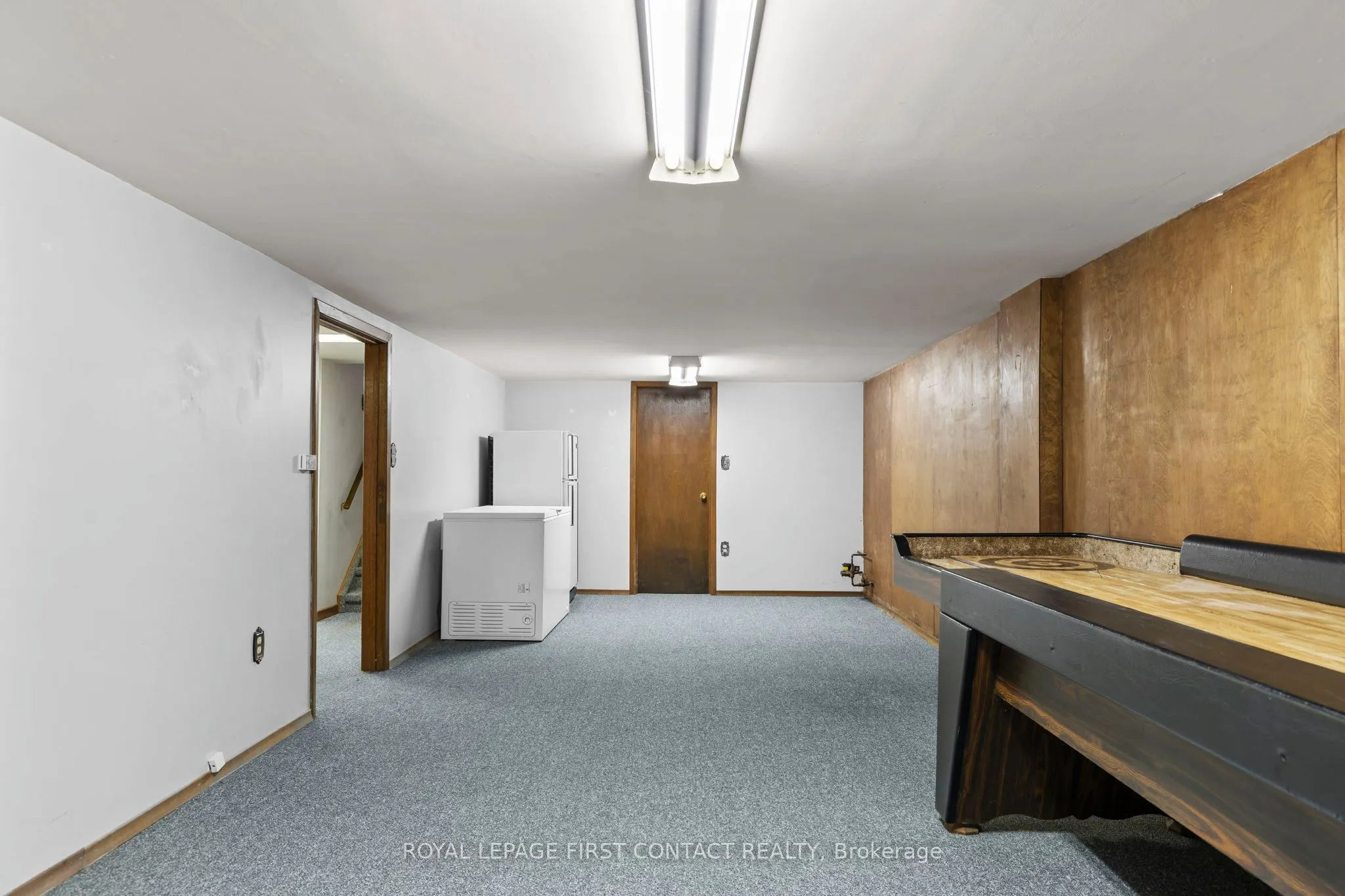 482 St. Vincent Street S