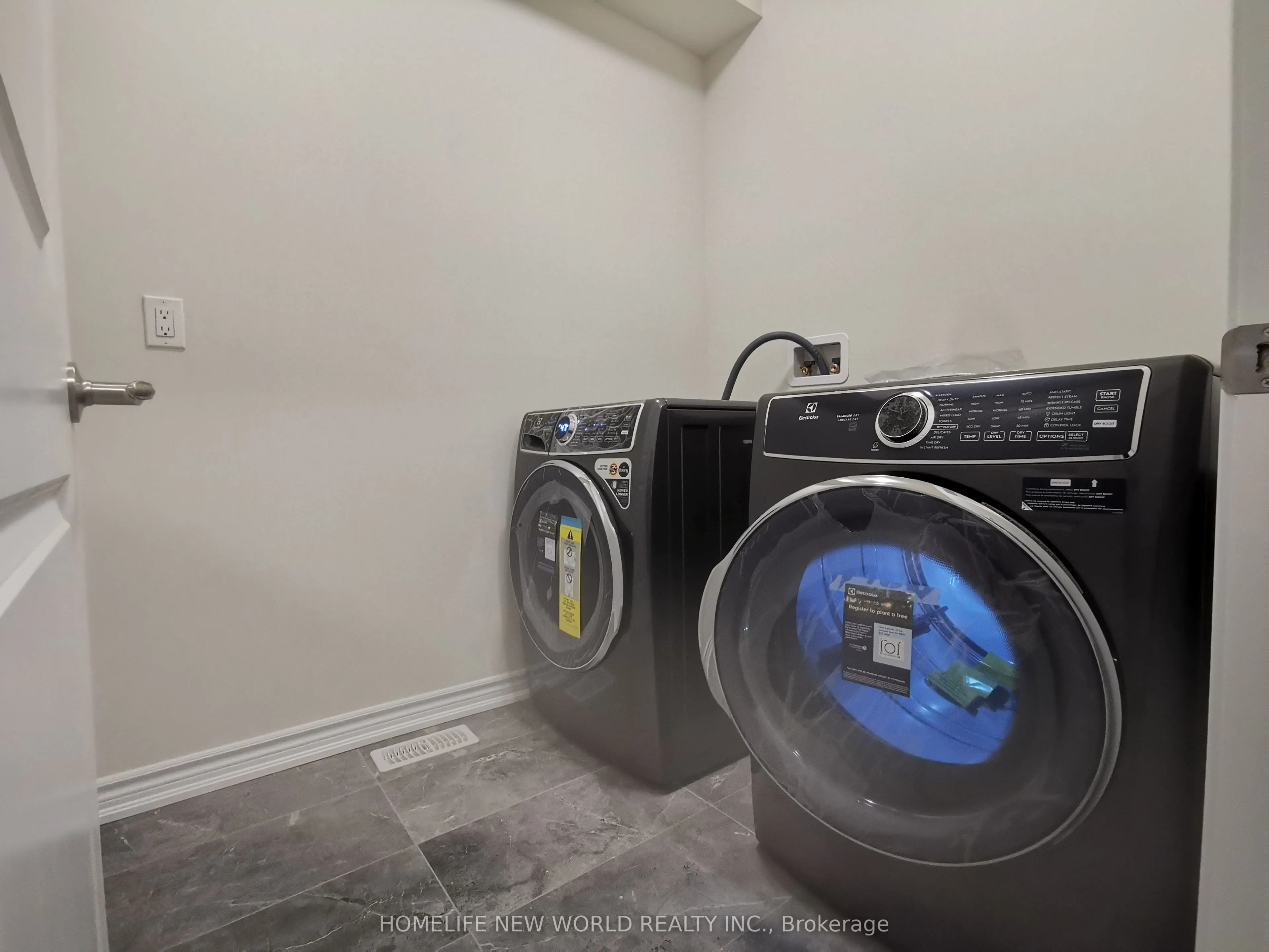 425 Beechwood Forest Lane