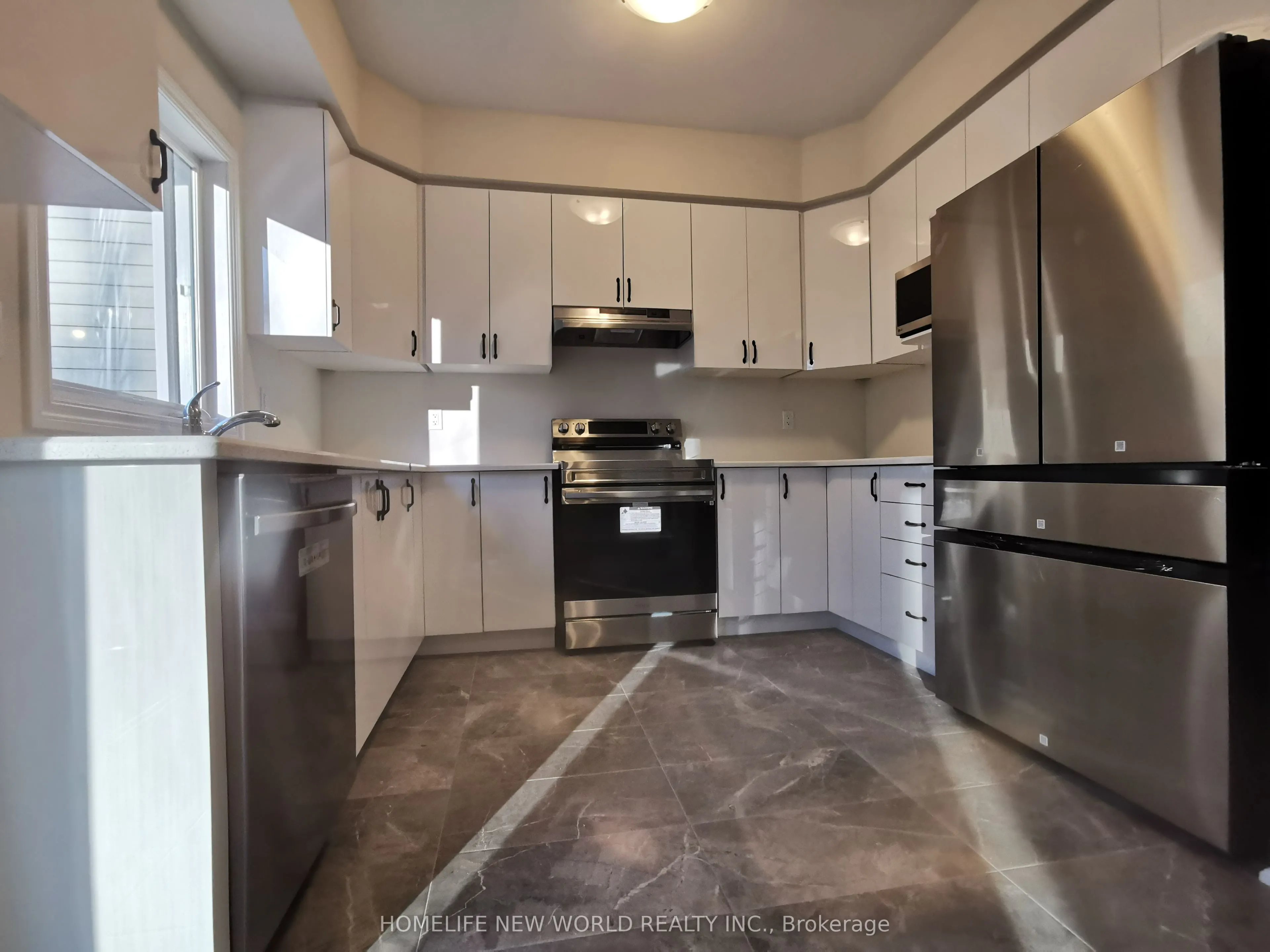 425 Beechwood Forest Lane