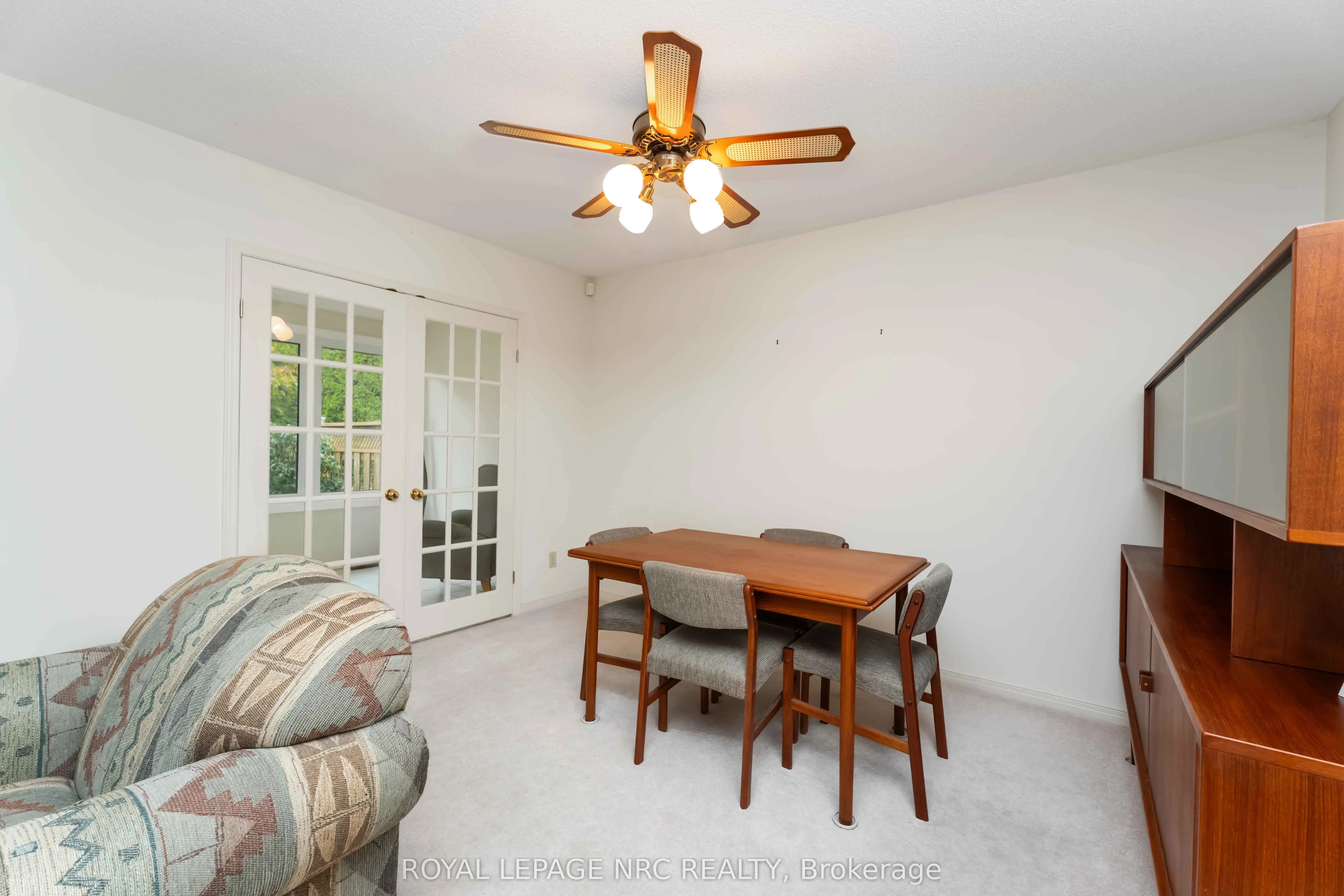 4136 Black Walnut Court, #4