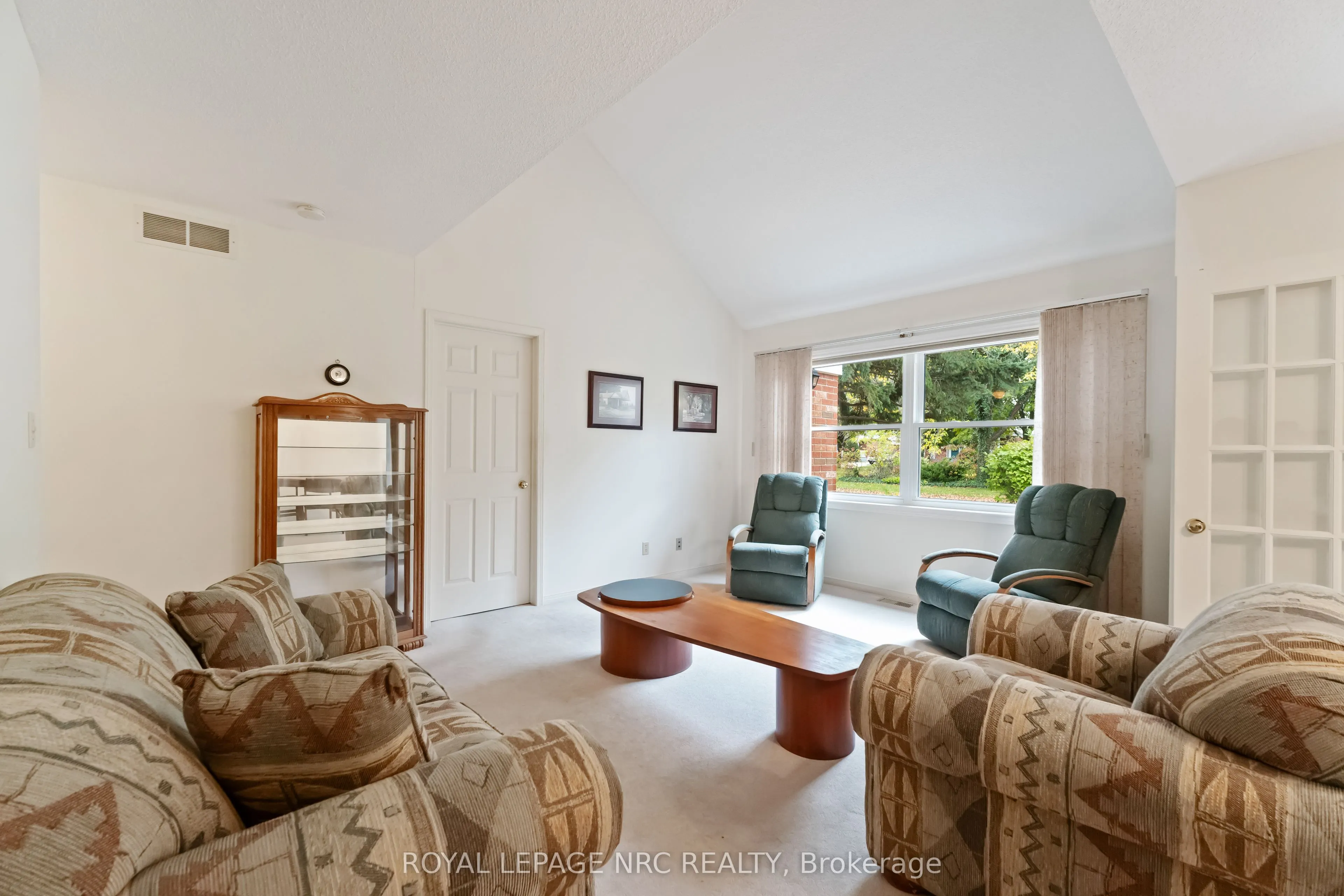 4136 Black Walnut Court, #4