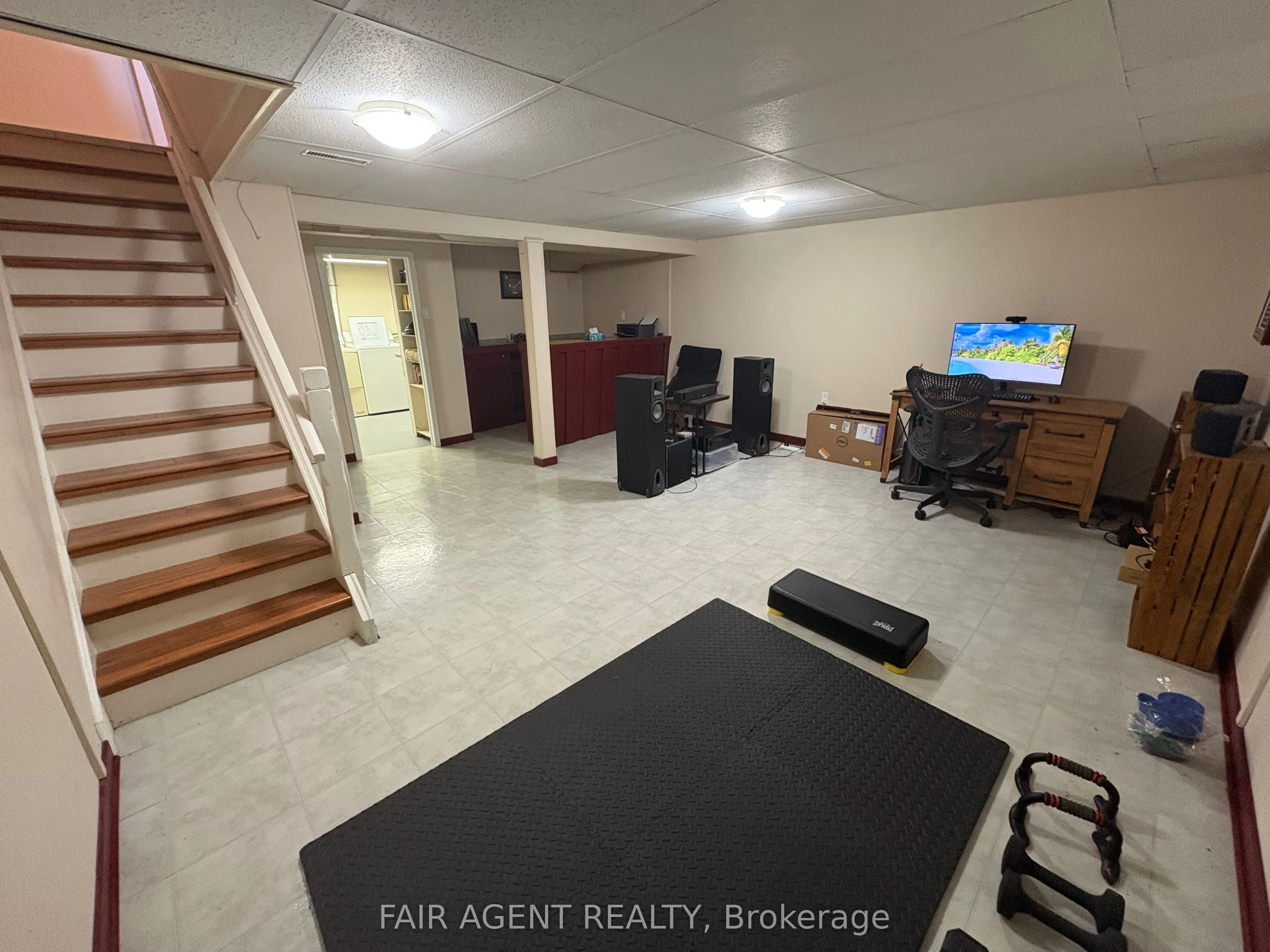 2-3050 Meadowbrook Lane, #8