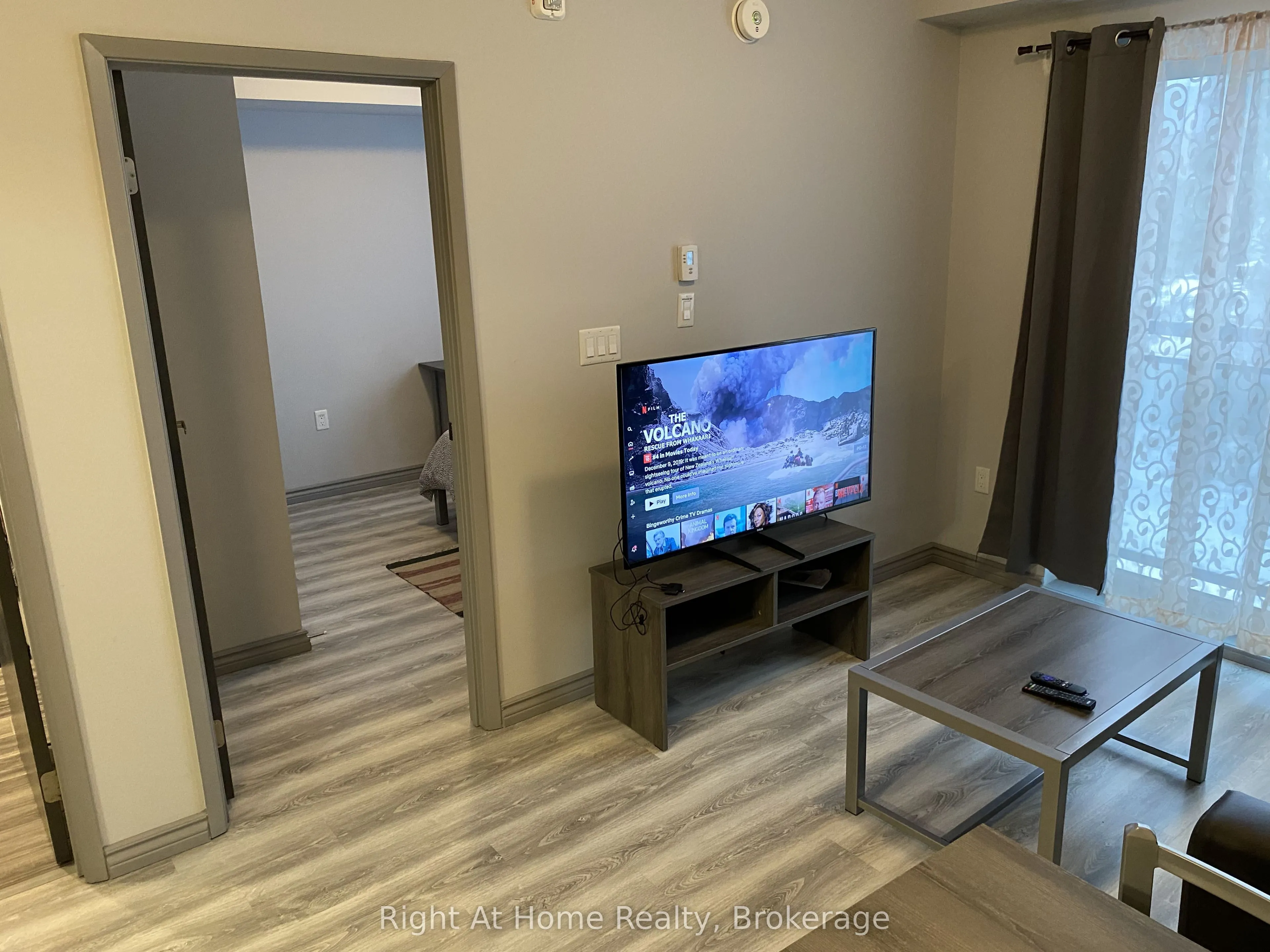 275 LARCH Street, #F202