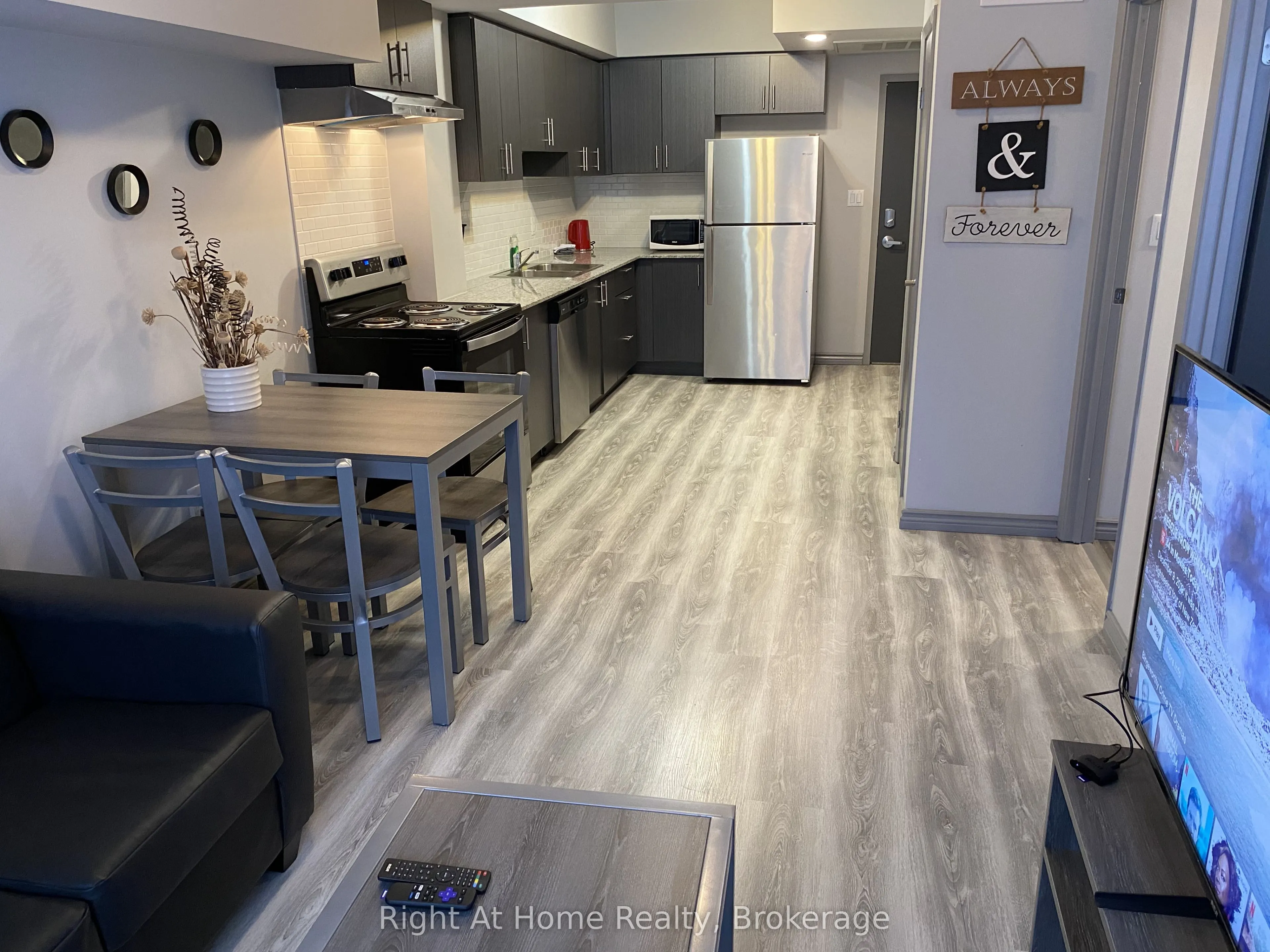 275 LARCH Street, #F202