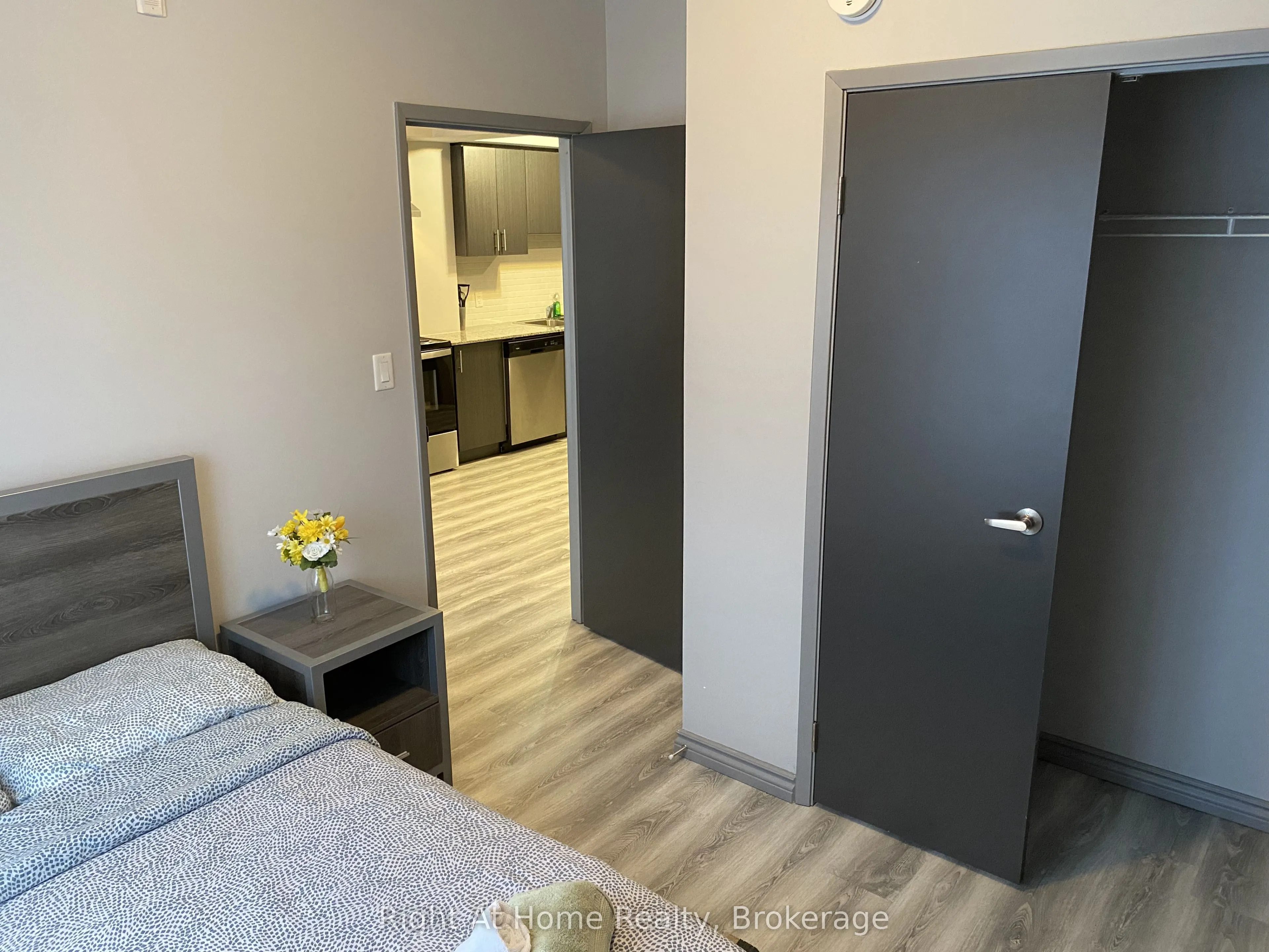 275 LARCH Street, #F202