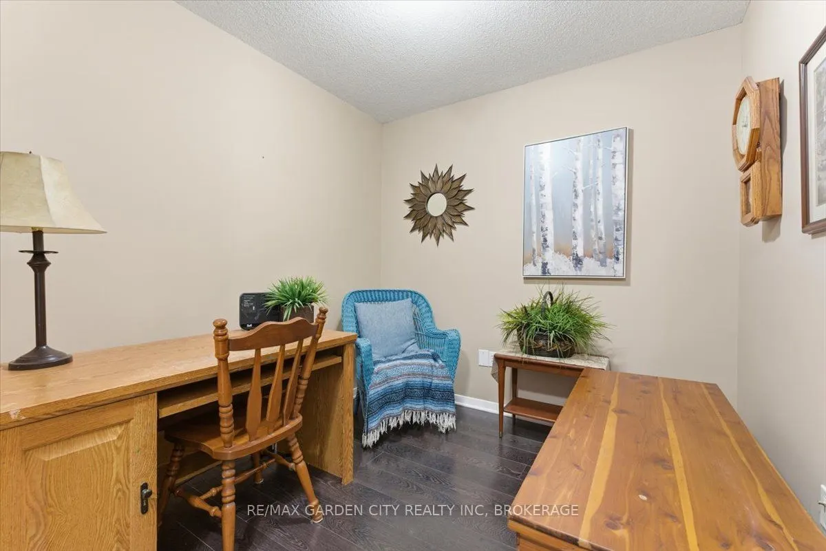 330 PRINCE CHARLES Drive, #1402