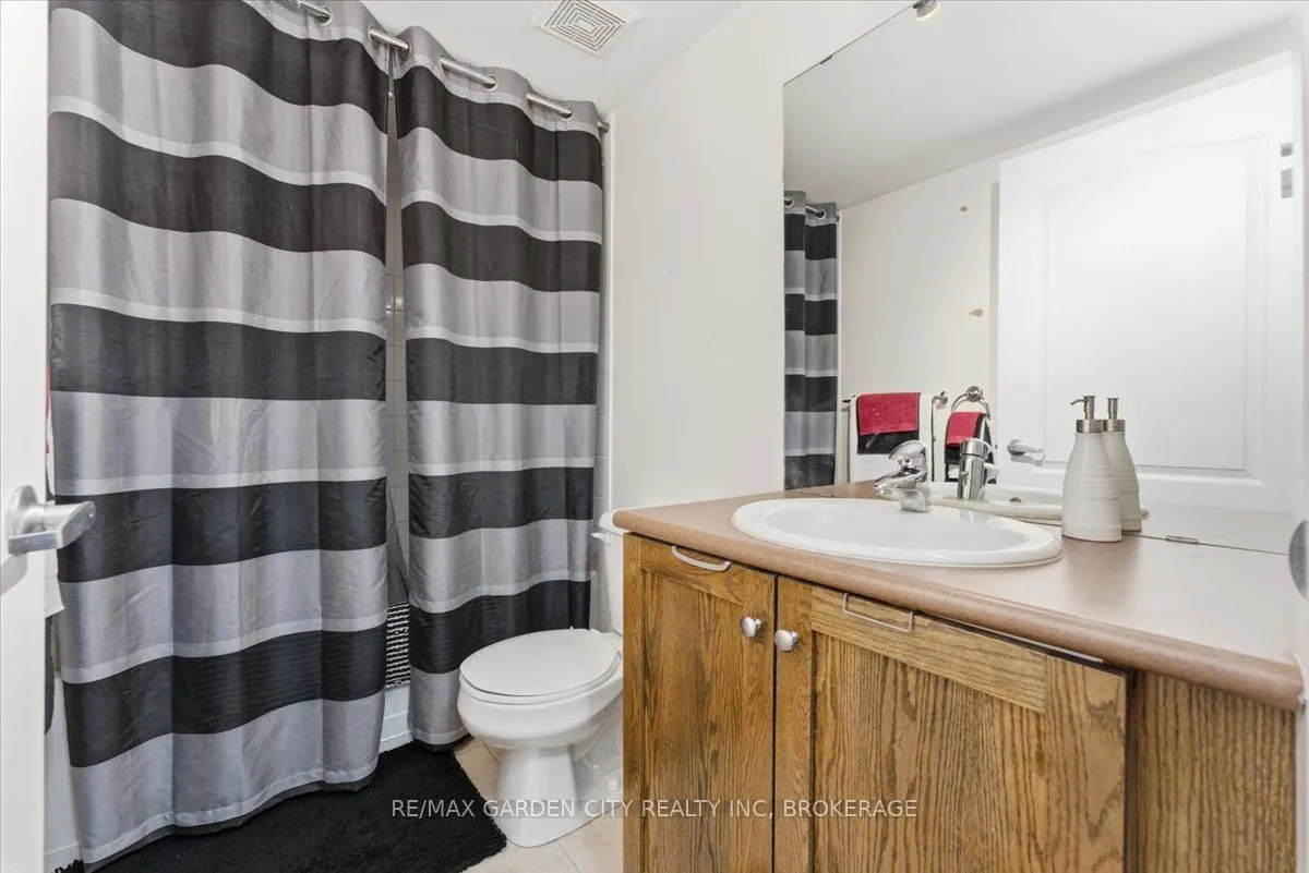 330 PRINCE CHARLES Drive, #1402