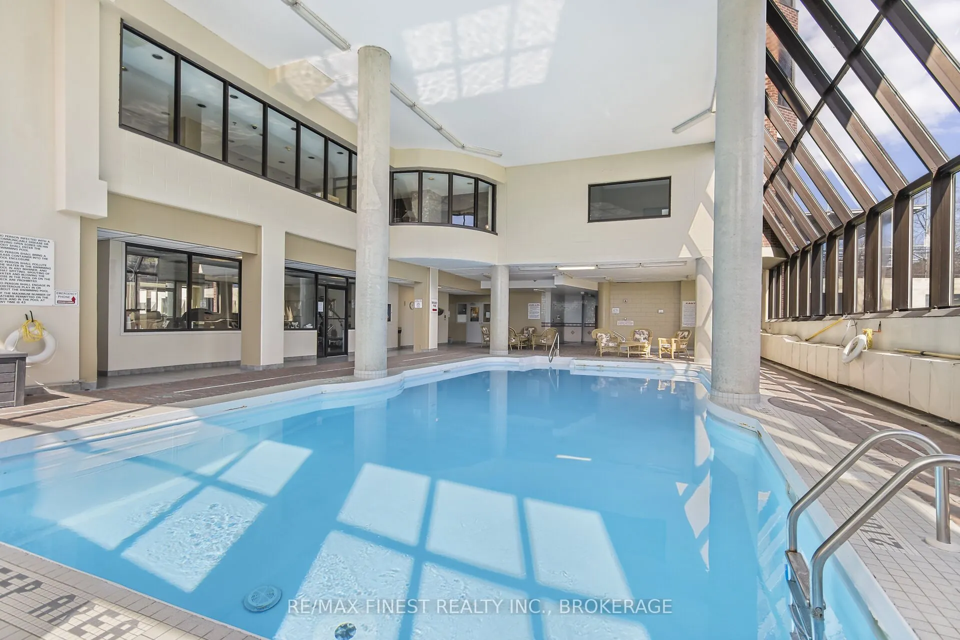 1000 King Street W, #302