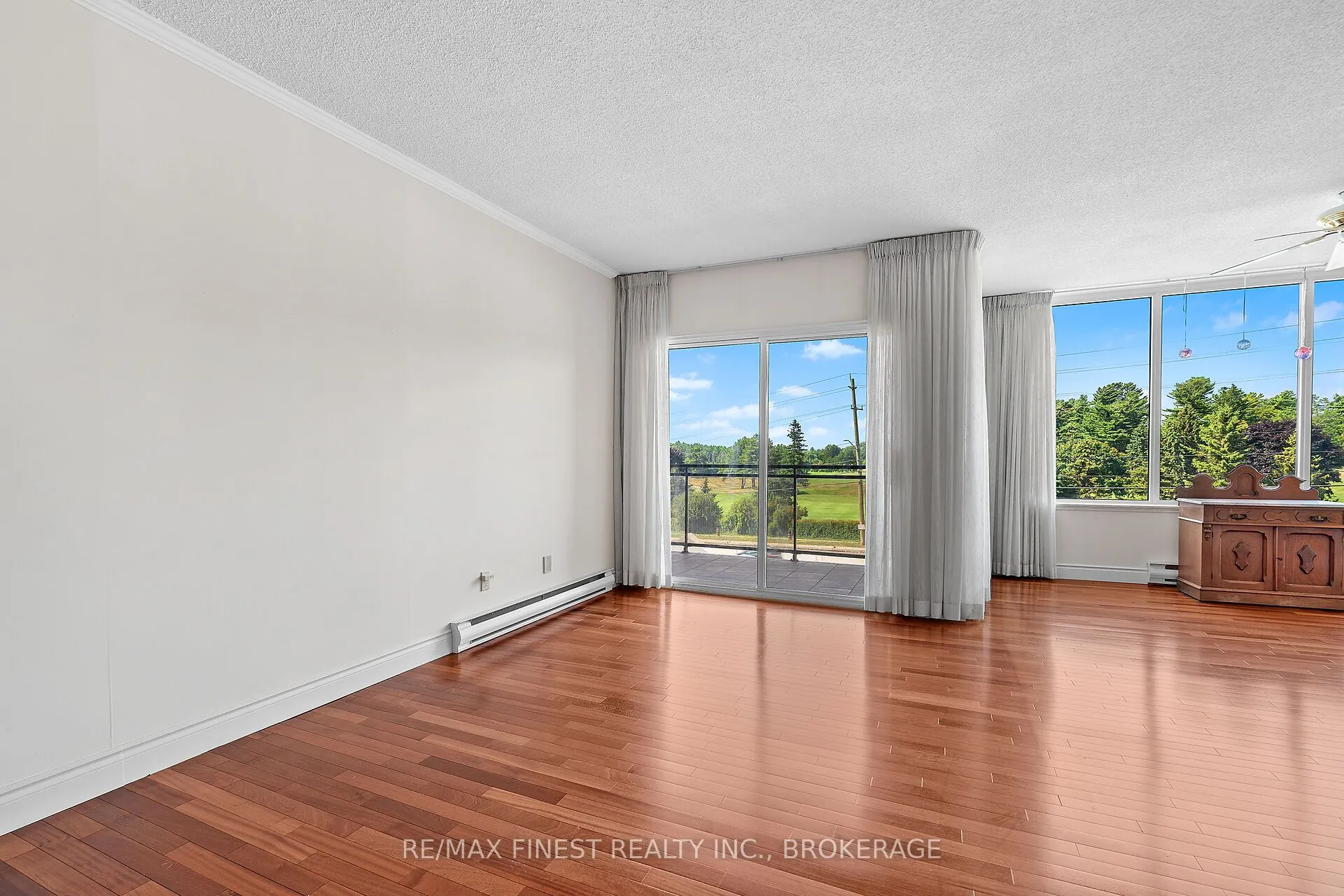 1000 King Street W, #302