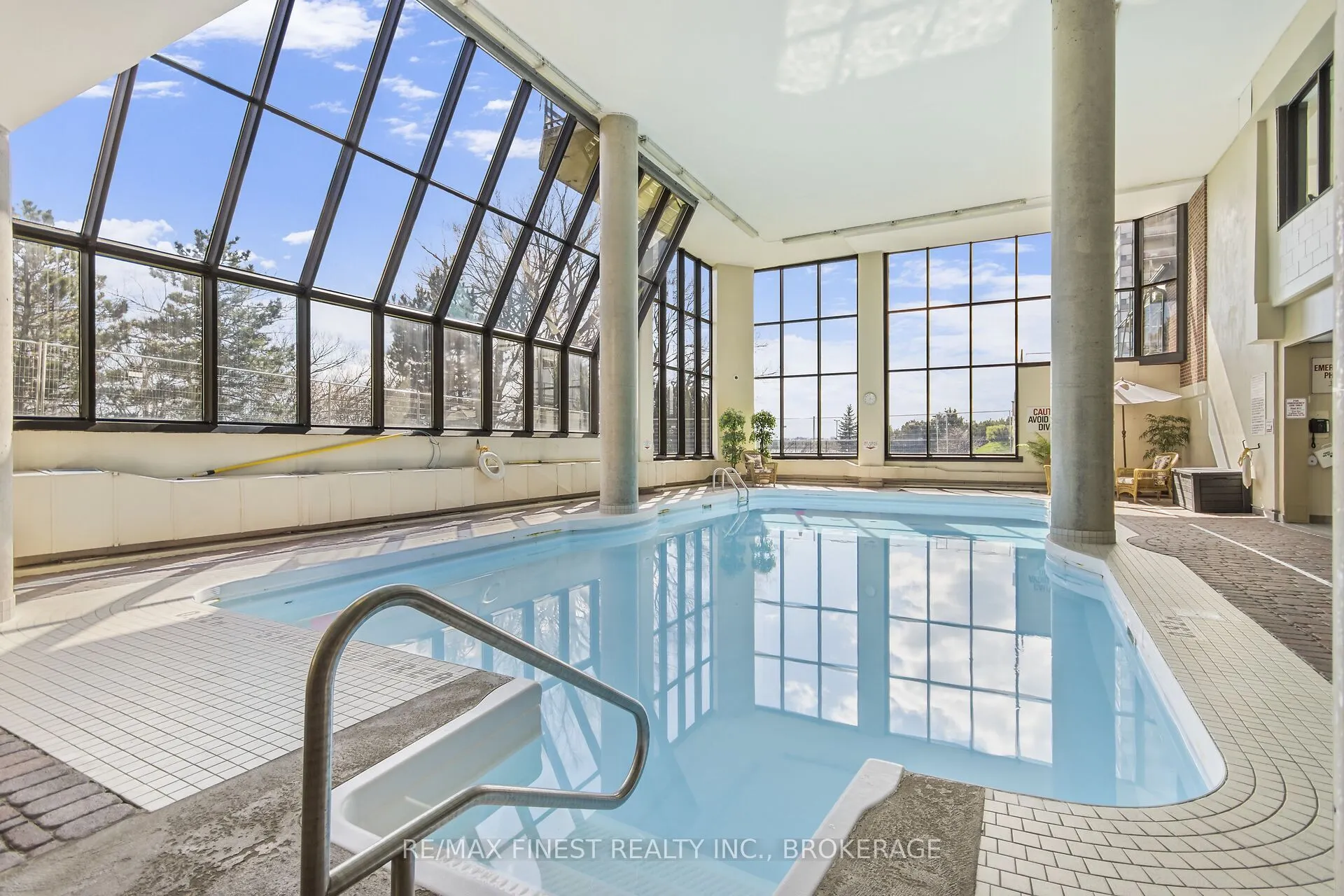 1000 King Street W, #302