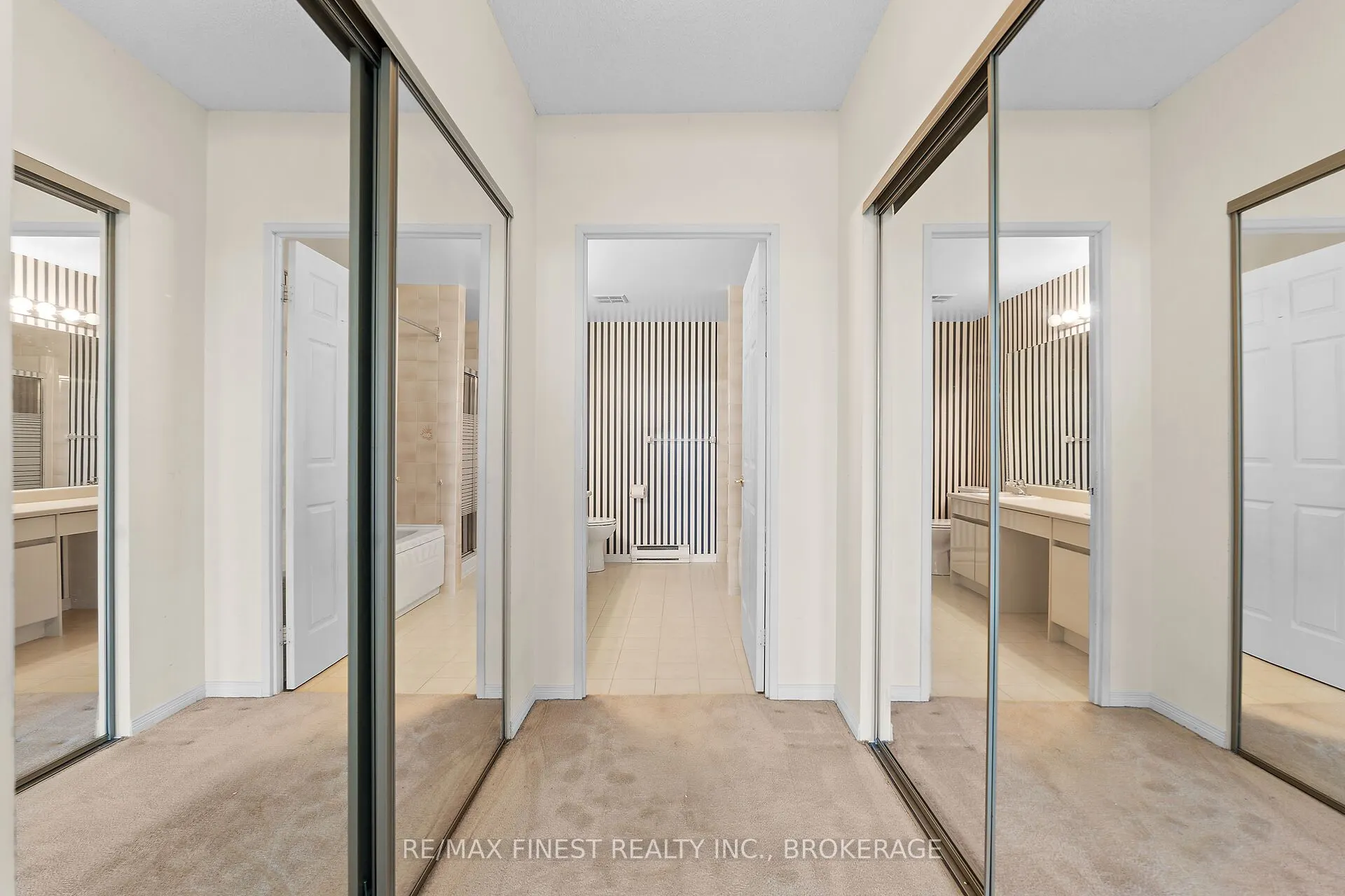 1000 King Street W, #302