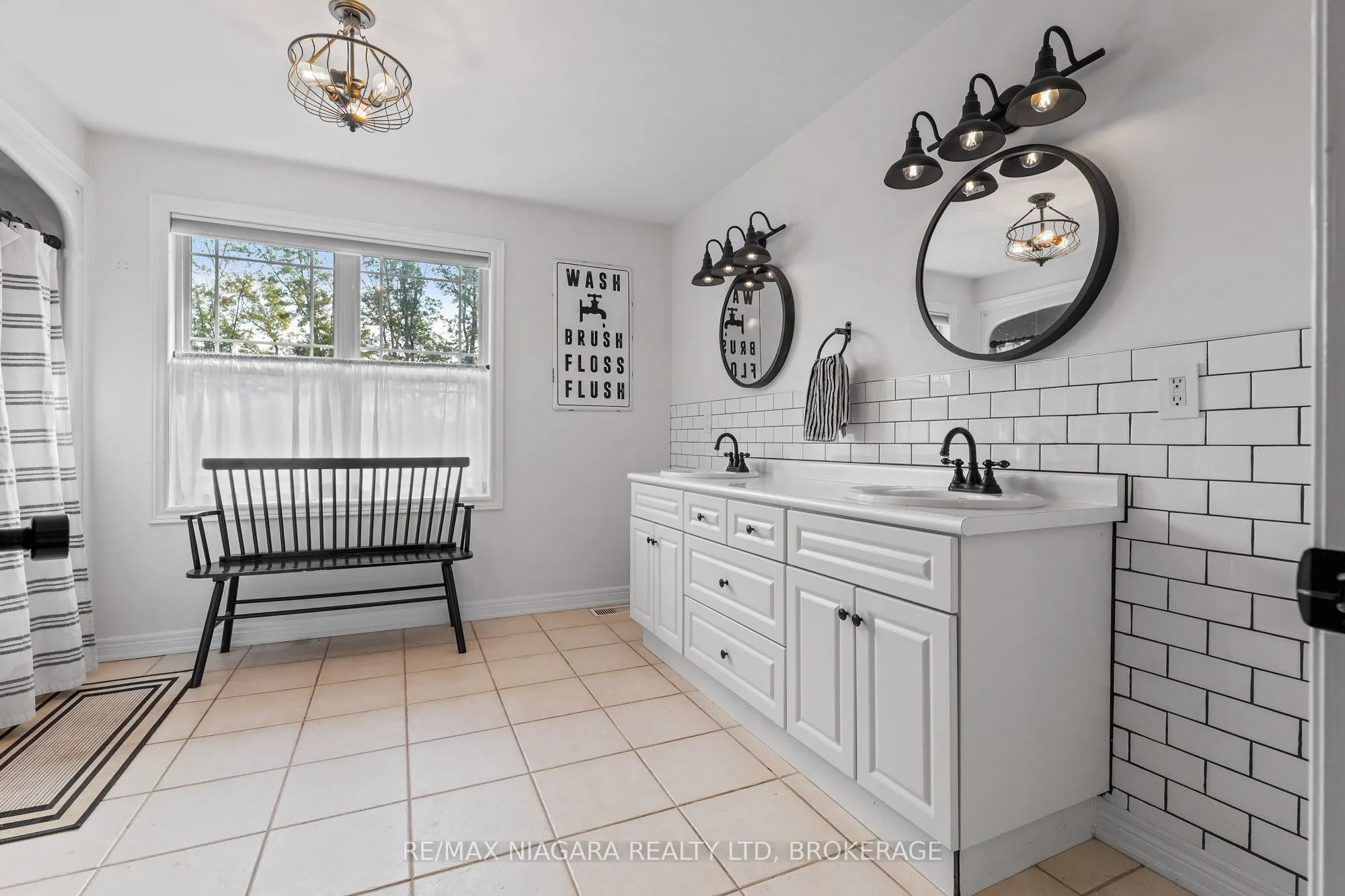 51268 Tunnacliffe Road S