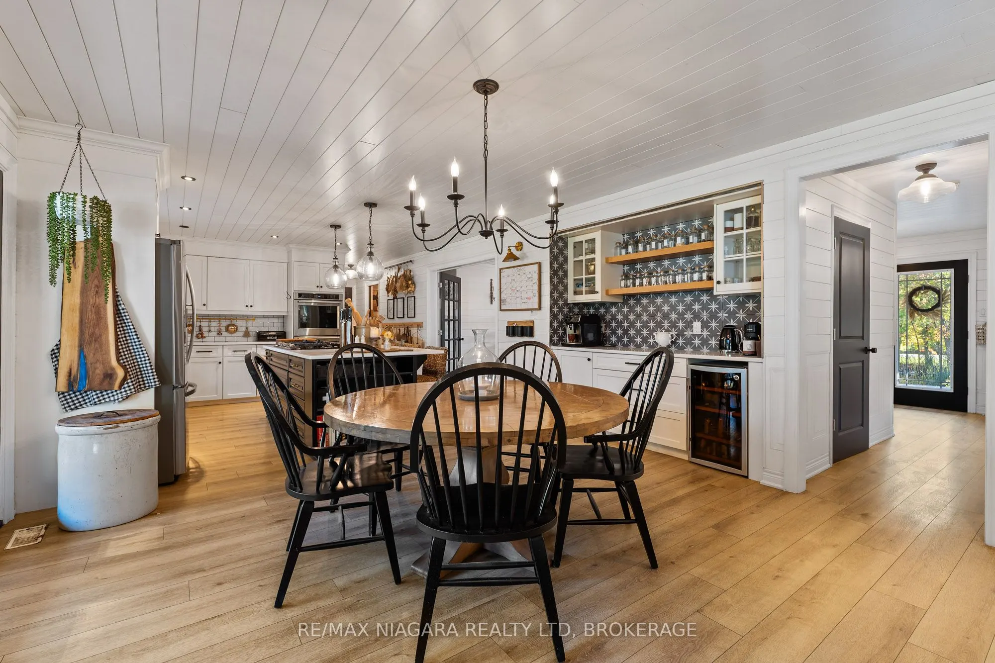 51268 Tunnacliffe Road S