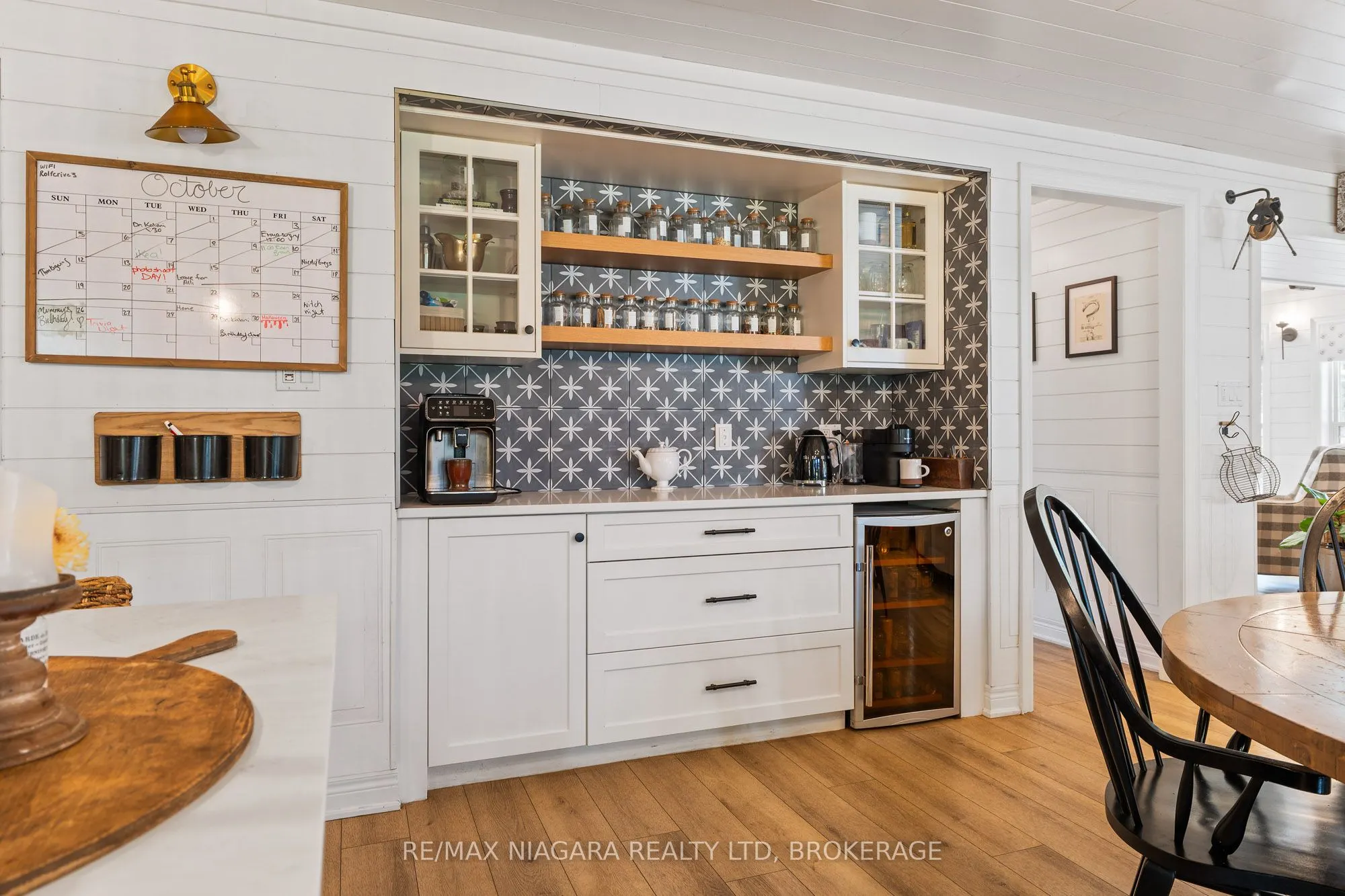 51268 Tunnacliffe Road S