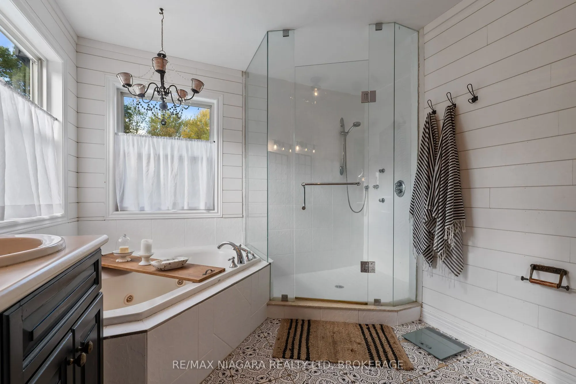 51268 Tunnacliffe Road S