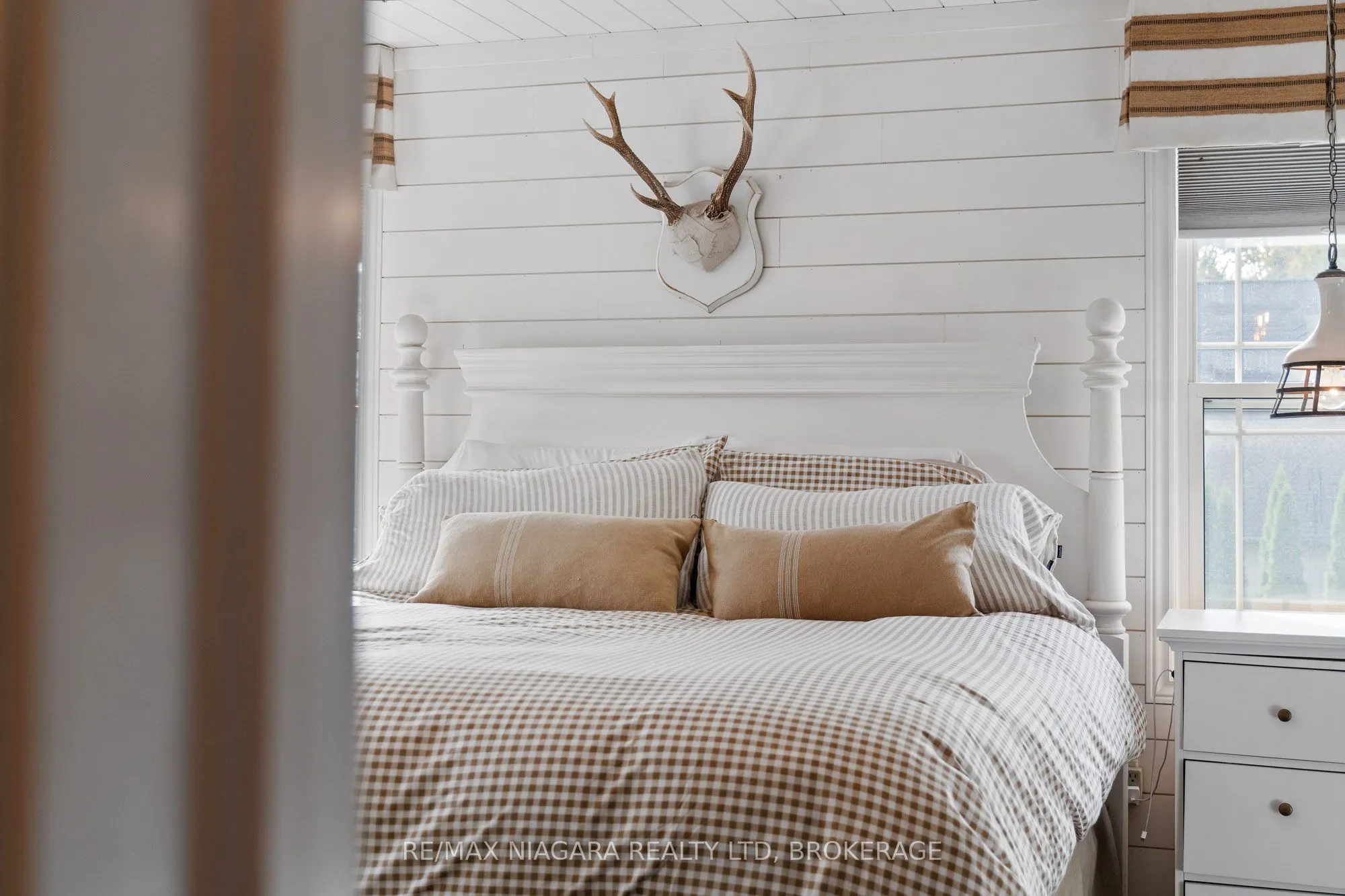 51268 Tunnacliffe Road S