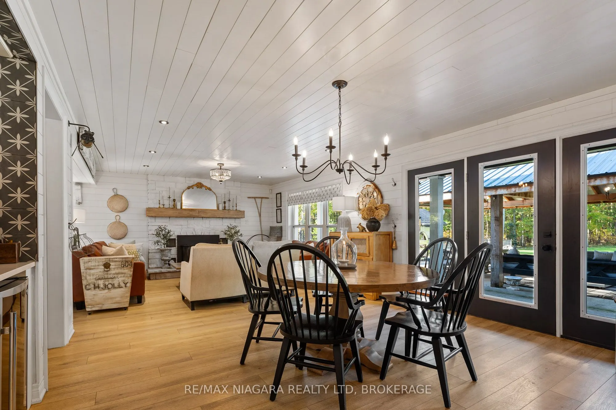 51268 Tunnacliffe Road S