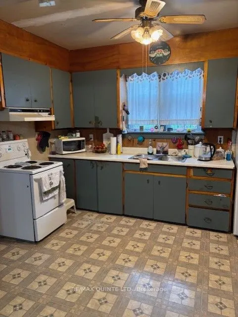 1392 Queensborough Road