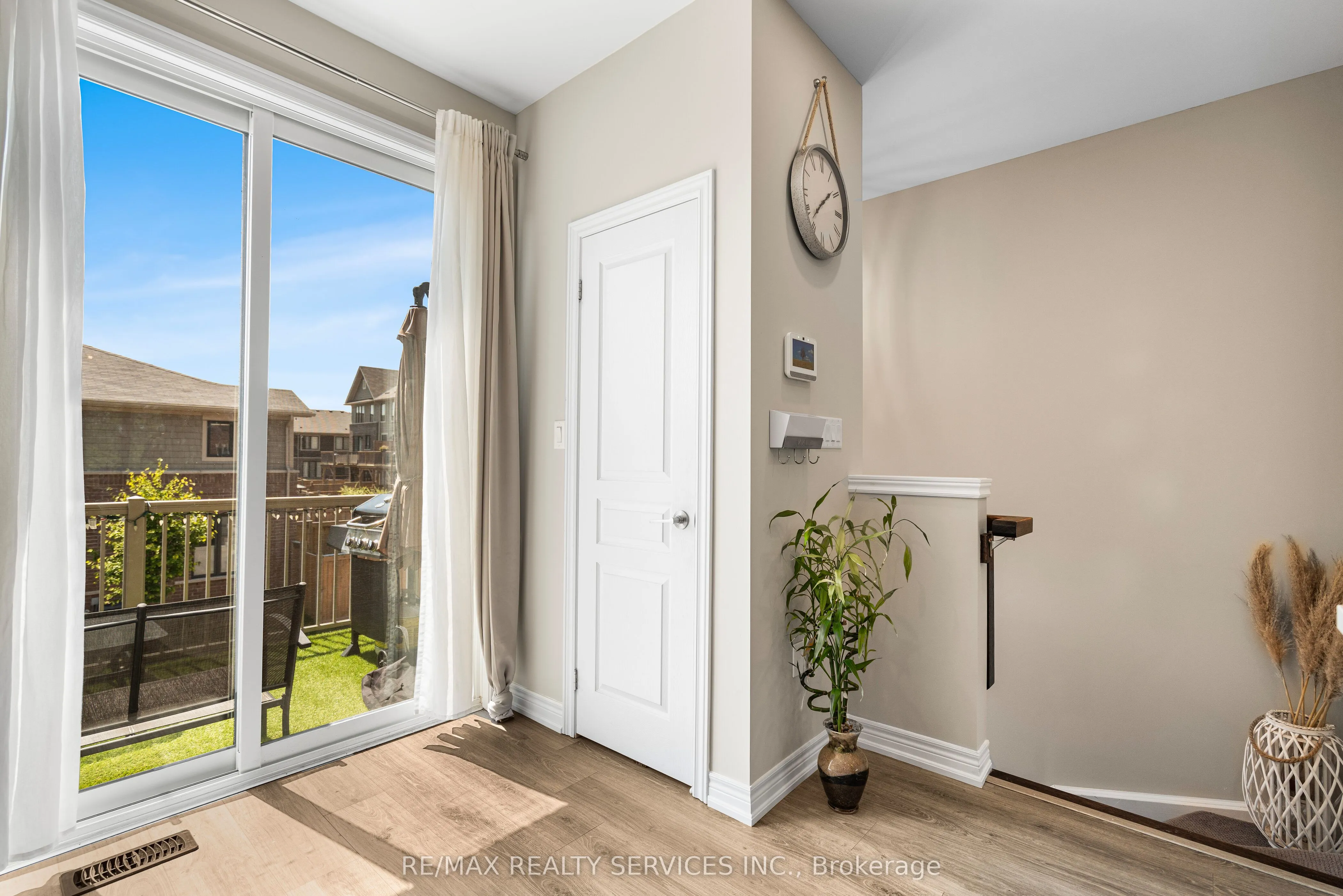 1890 Rymal Road E, #122