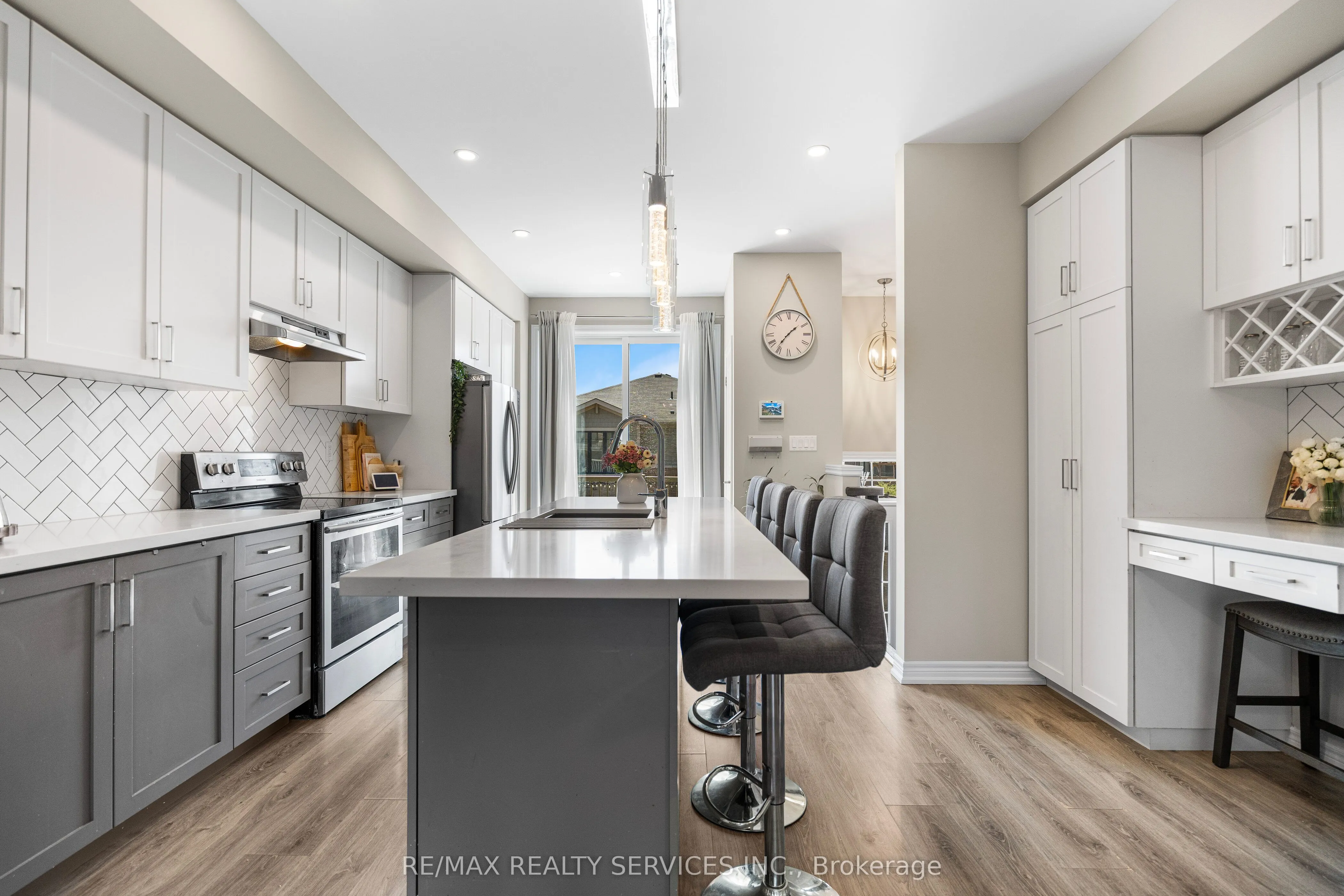 1890 Rymal Road E, #122