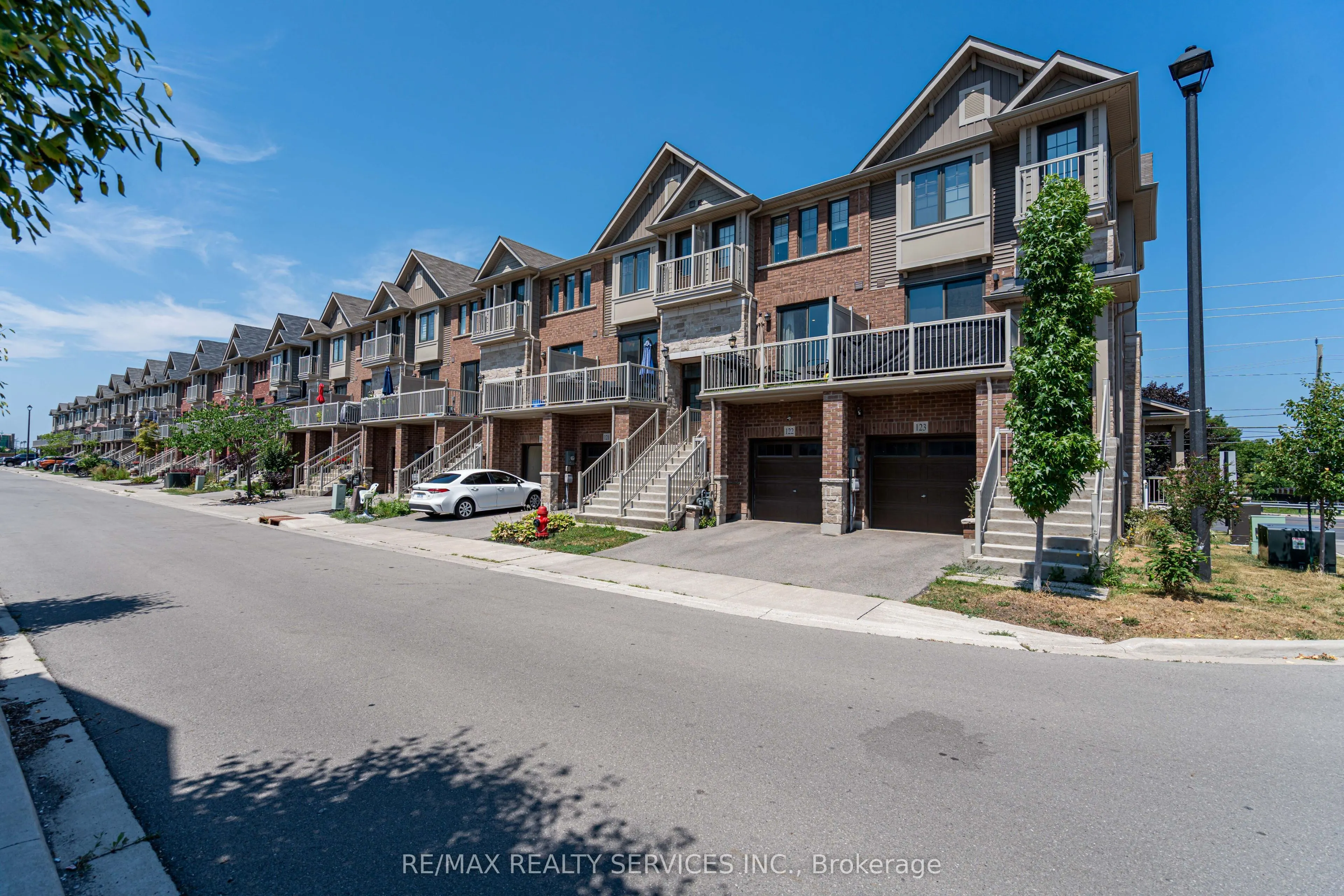 1890 Rymal Road E, #122