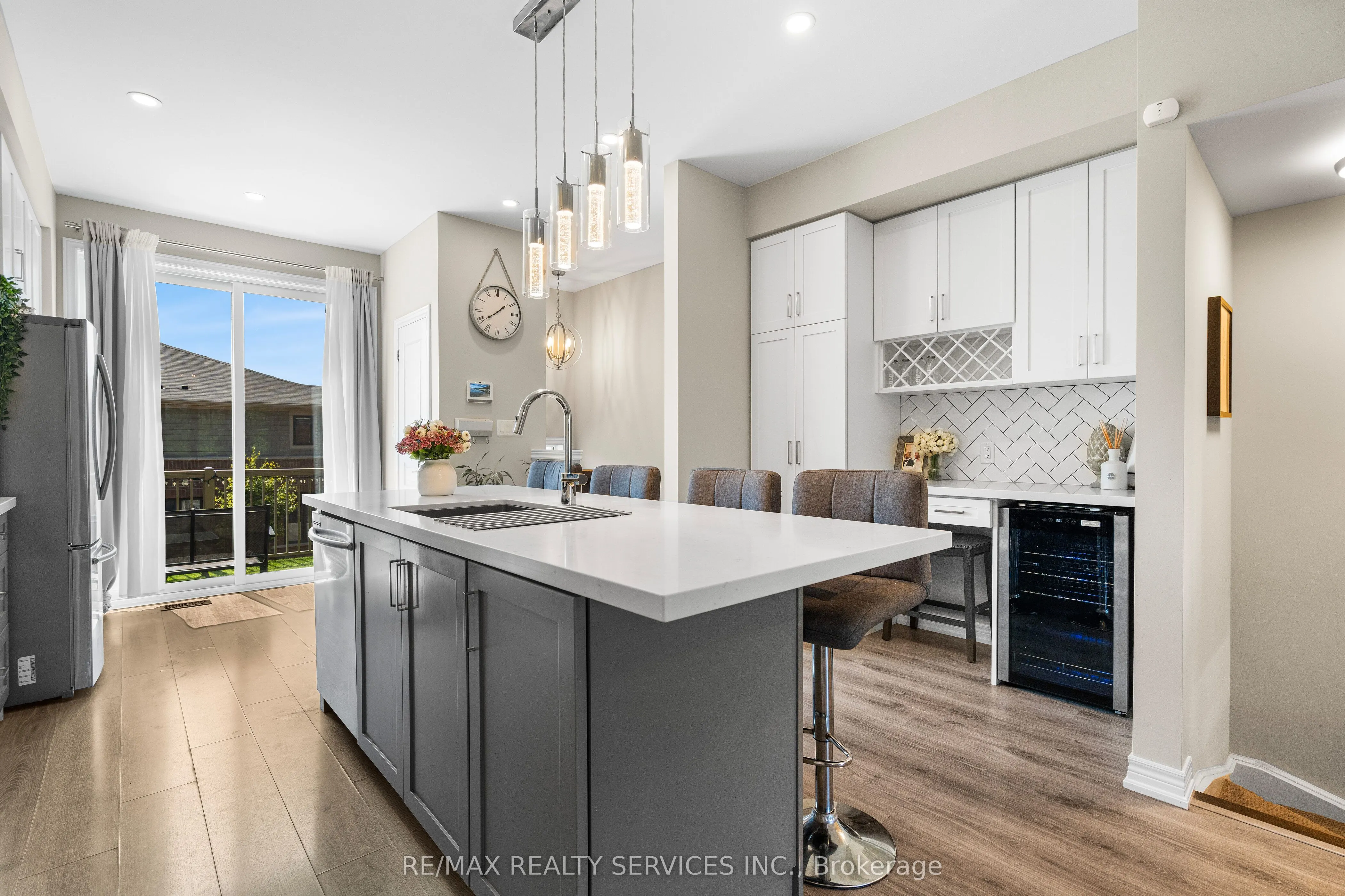 1890 Rymal Road E, #122