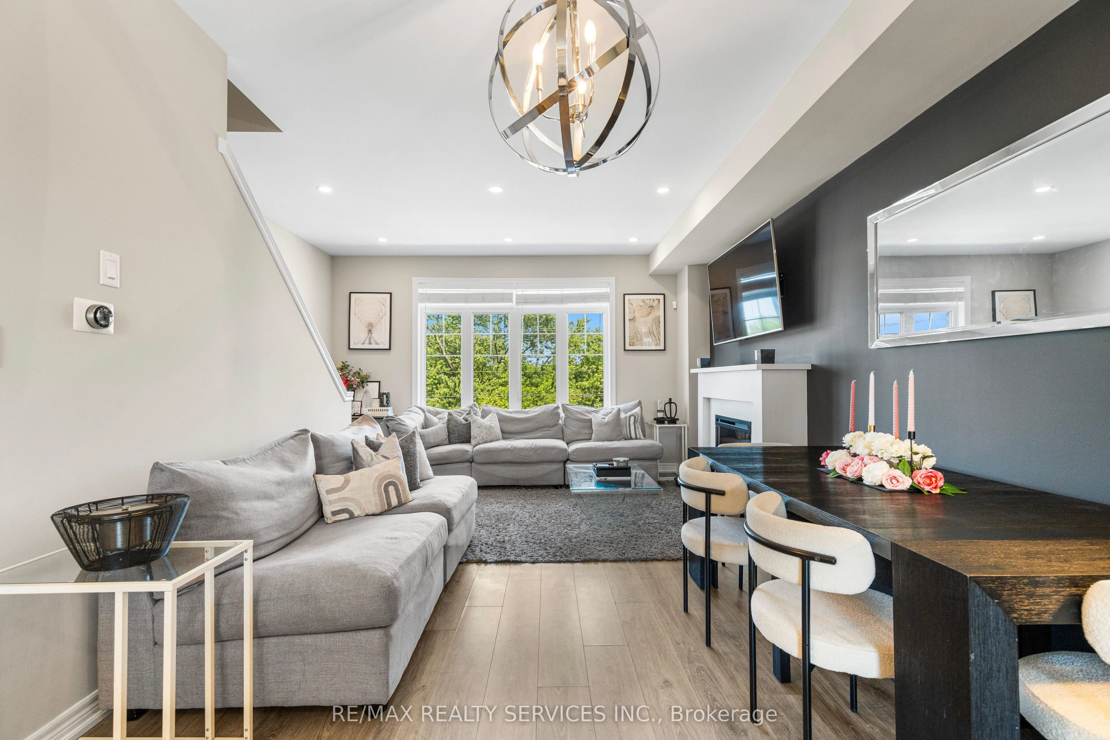 1890 Rymal Road E, #122