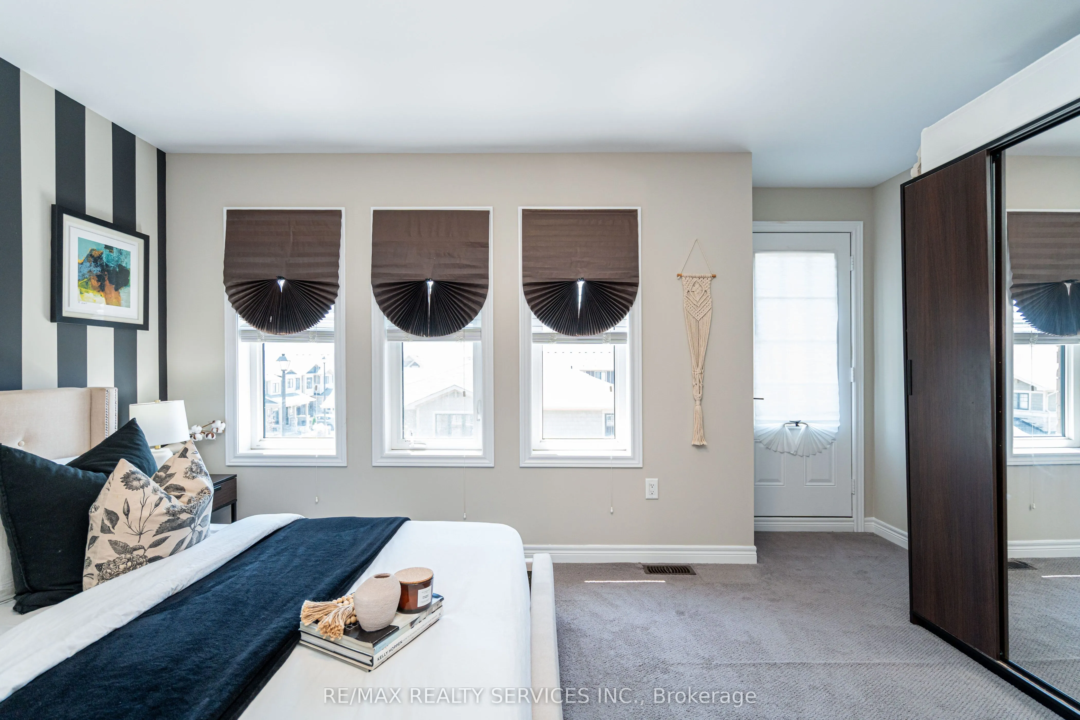 1890 Rymal Road E, #122