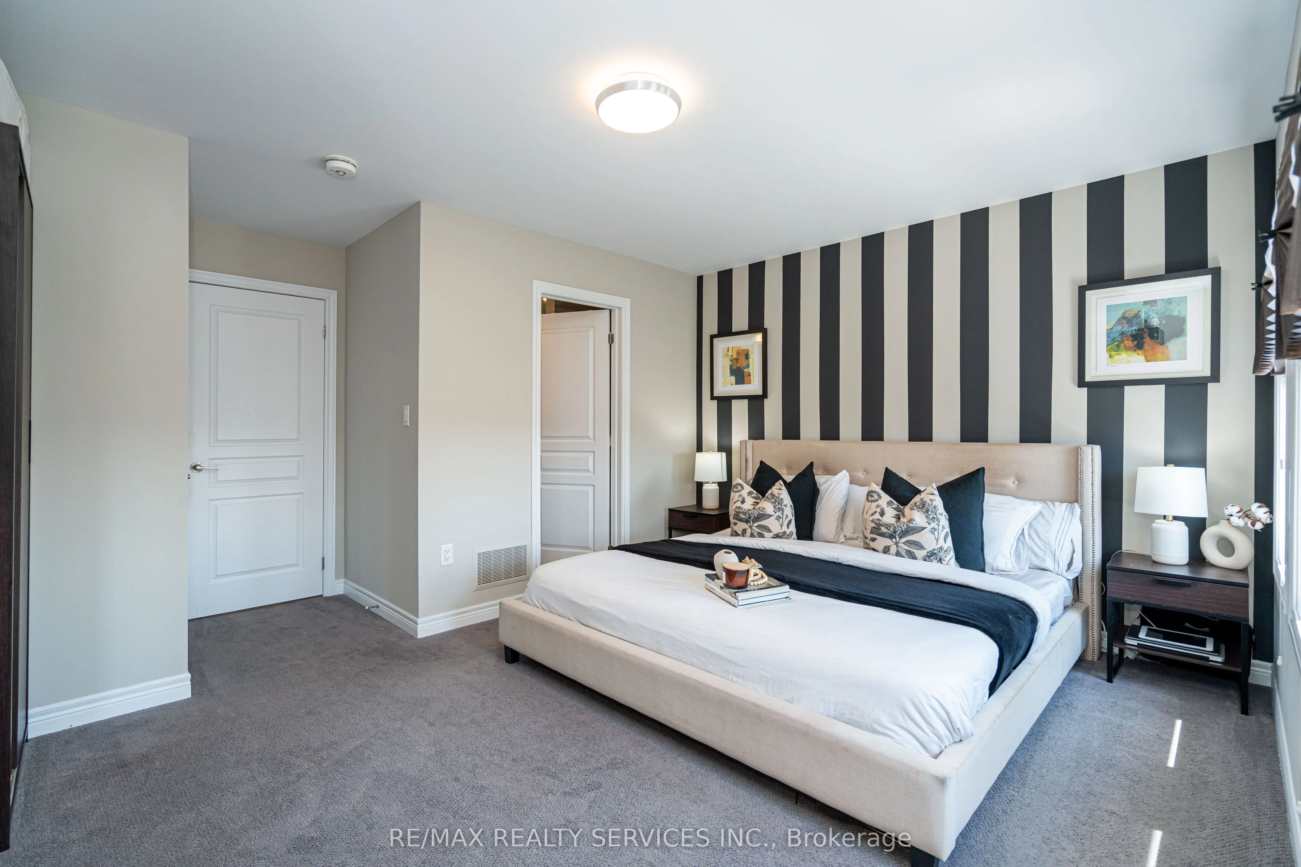 1890 Rymal Road E, #122