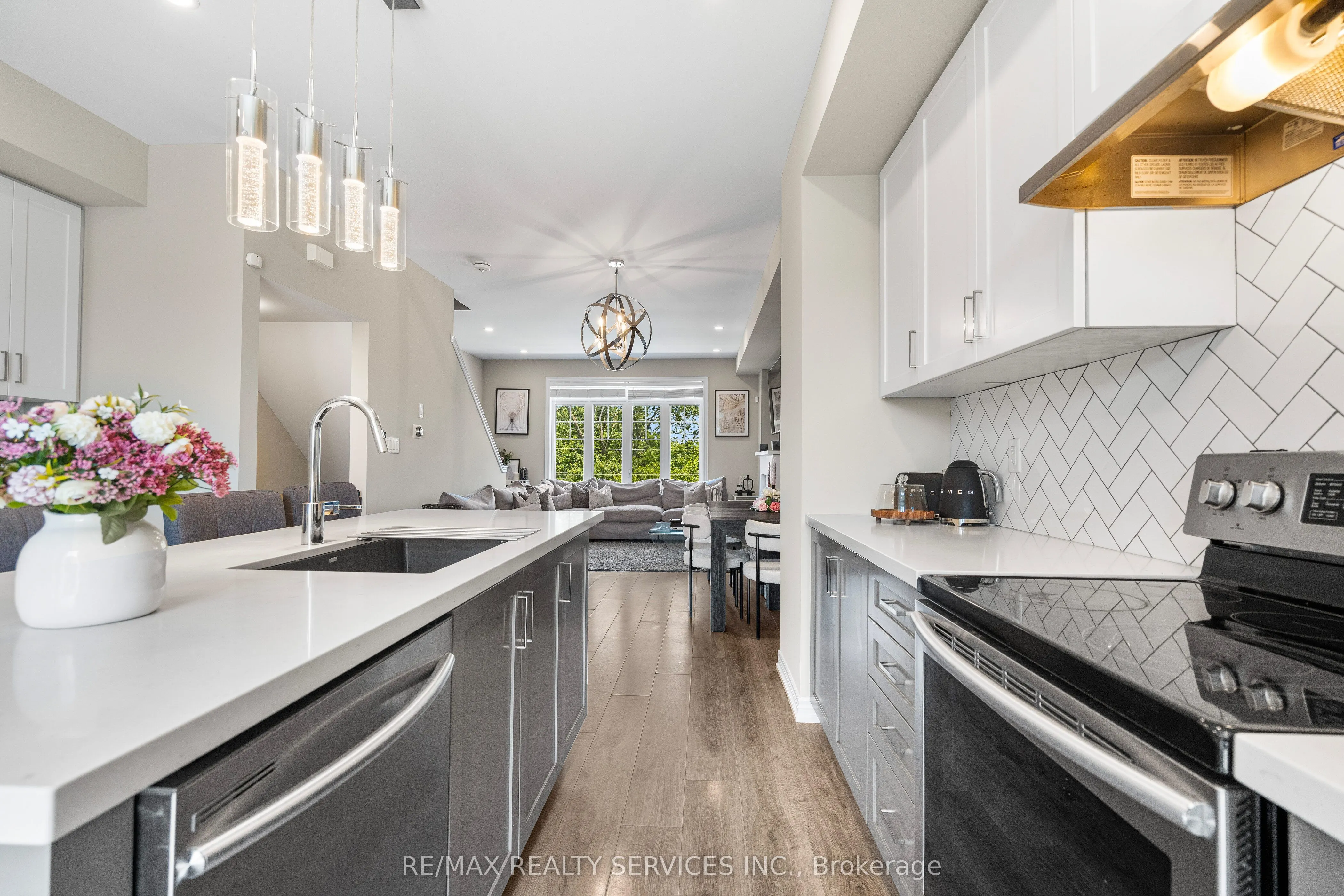 1890 Rymal Road E, #122