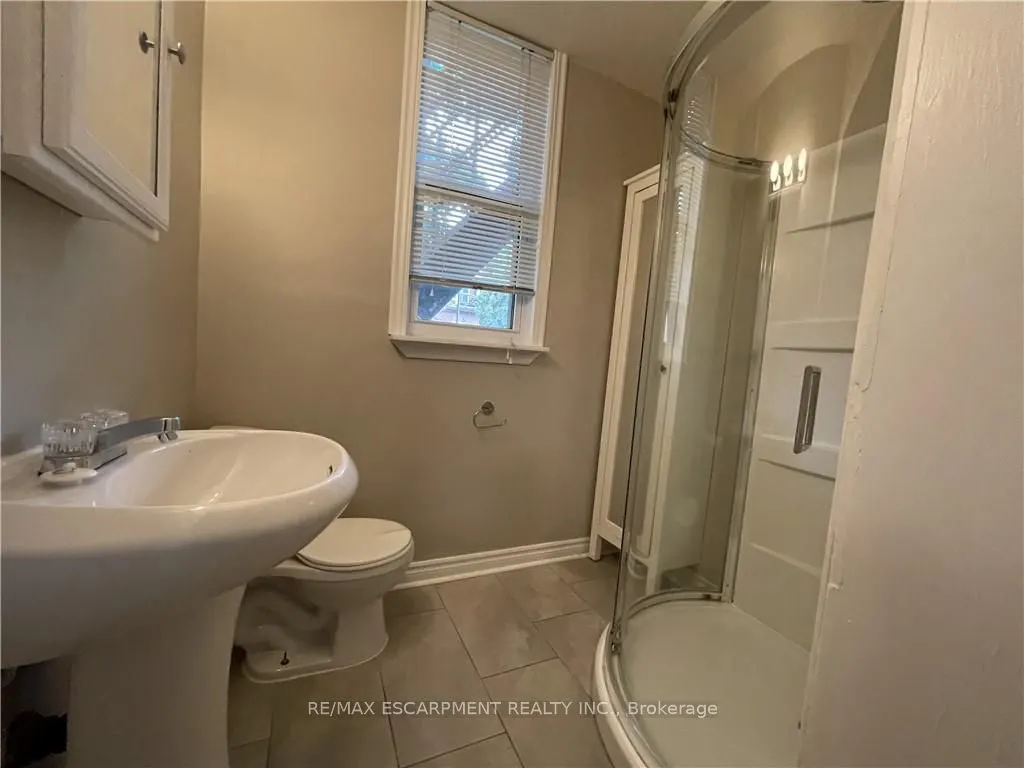 62 Barnesdale Avenue S