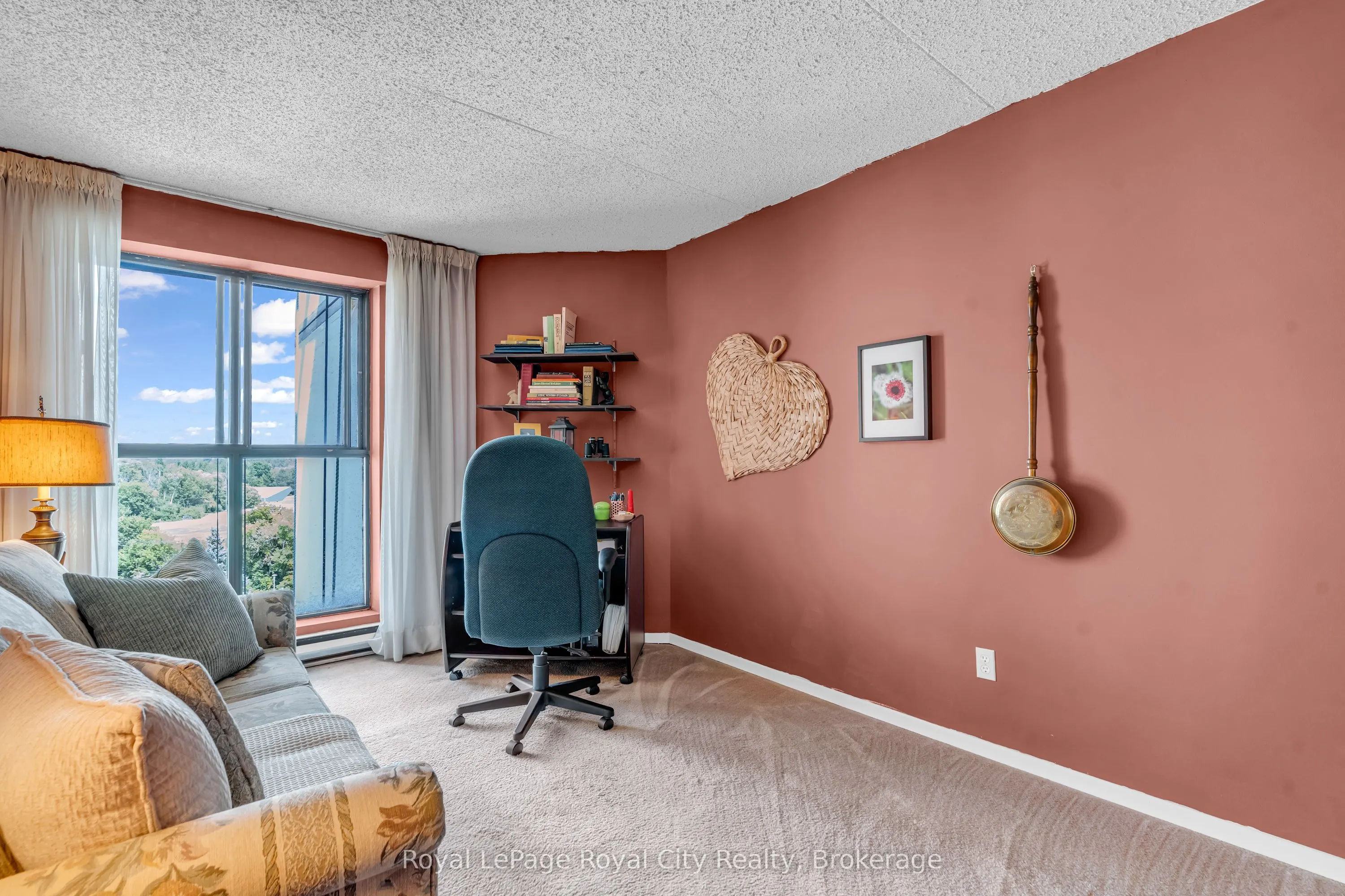 22 Marilyn Drive, #803