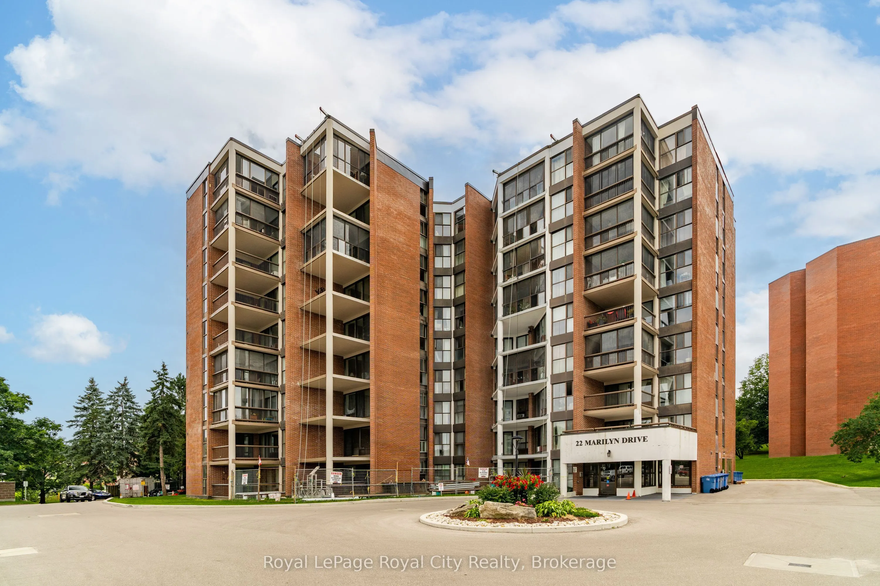 22 Marilyn Drive, #803