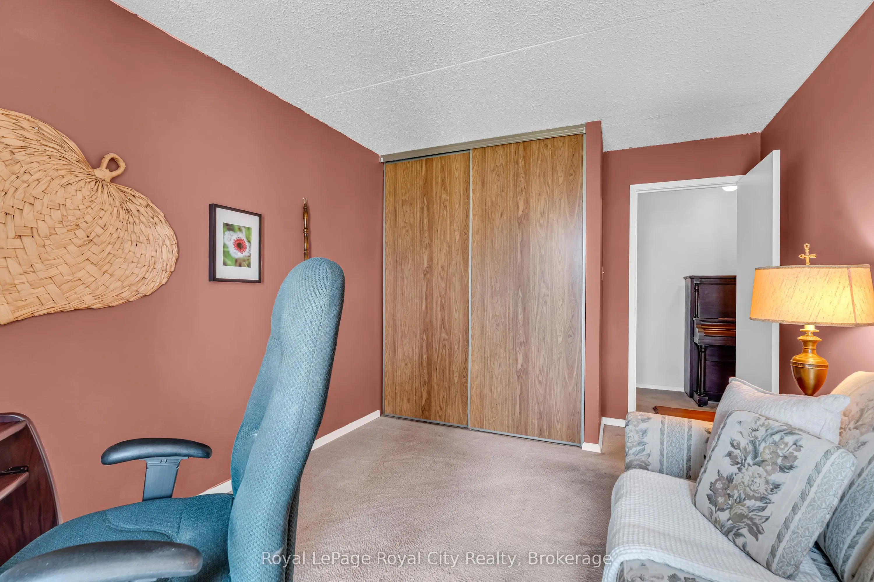 22 Marilyn Drive, #803