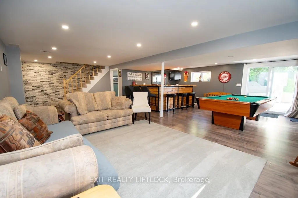 1456 Firwood Crescent