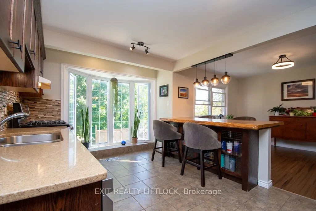 1456 Firwood Crescent