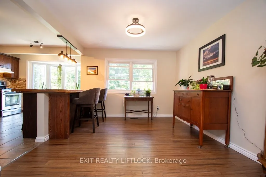 1456 Firwood Crescent